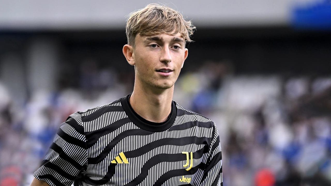 'Nederlands toptalent Dean Huijsen verlaat Juventus op huurbasis voor AS Roma'