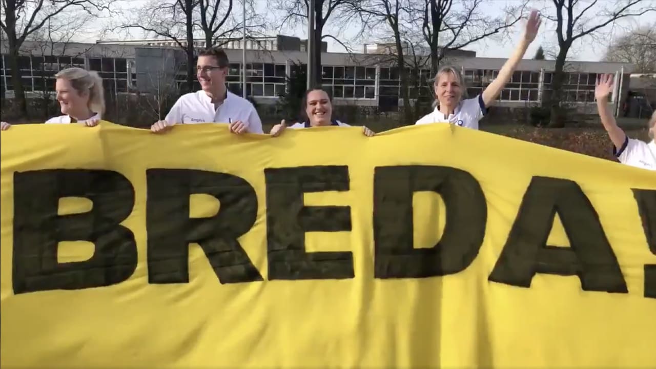 Prachtig gebaar NAC-fans: 'Hier werken de helden van Breda!'