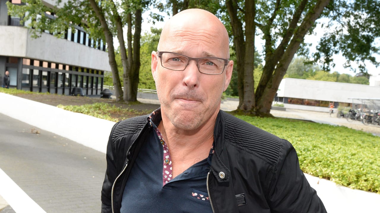 Oeps! Rob Kamphues plaatst per ongeluk pikante beelden op Instagram