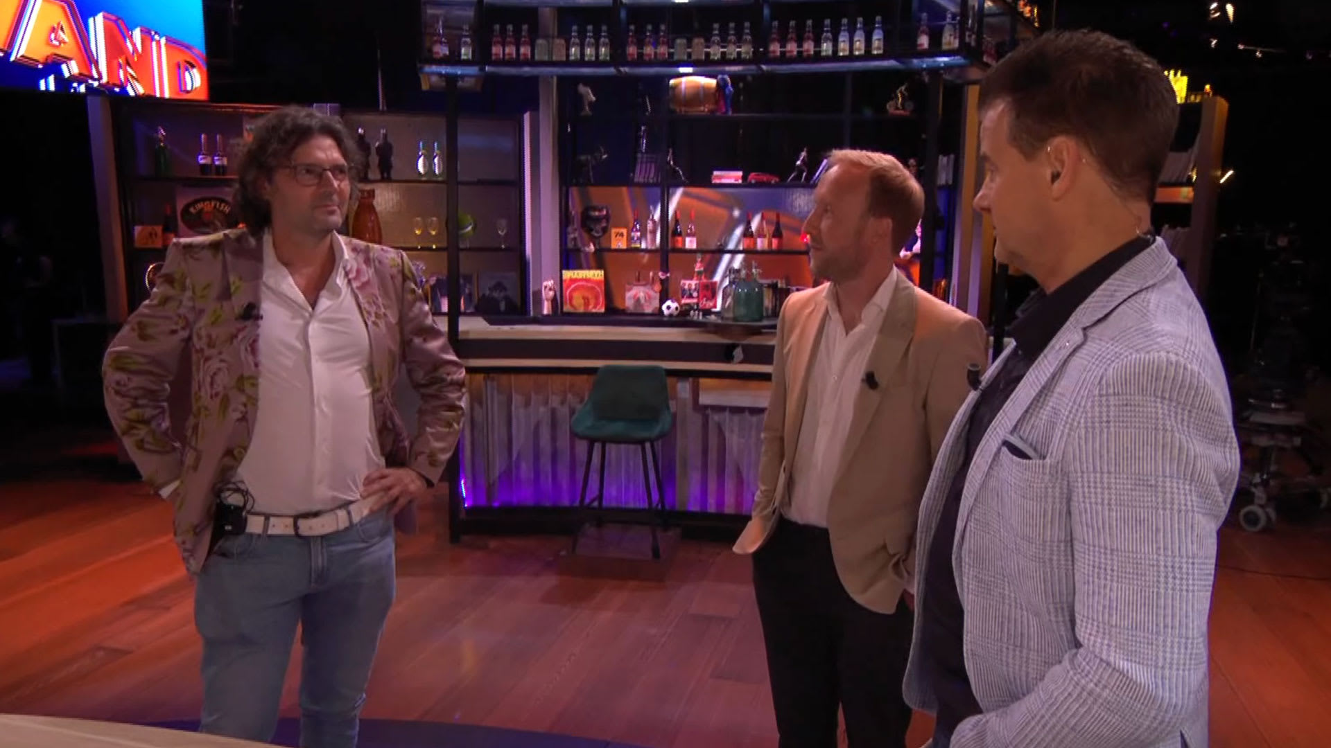 Wilfred tegen Job Knoester In de Wandelgangen: 'Wat is dit, joh? Je staat echt voor lul!'