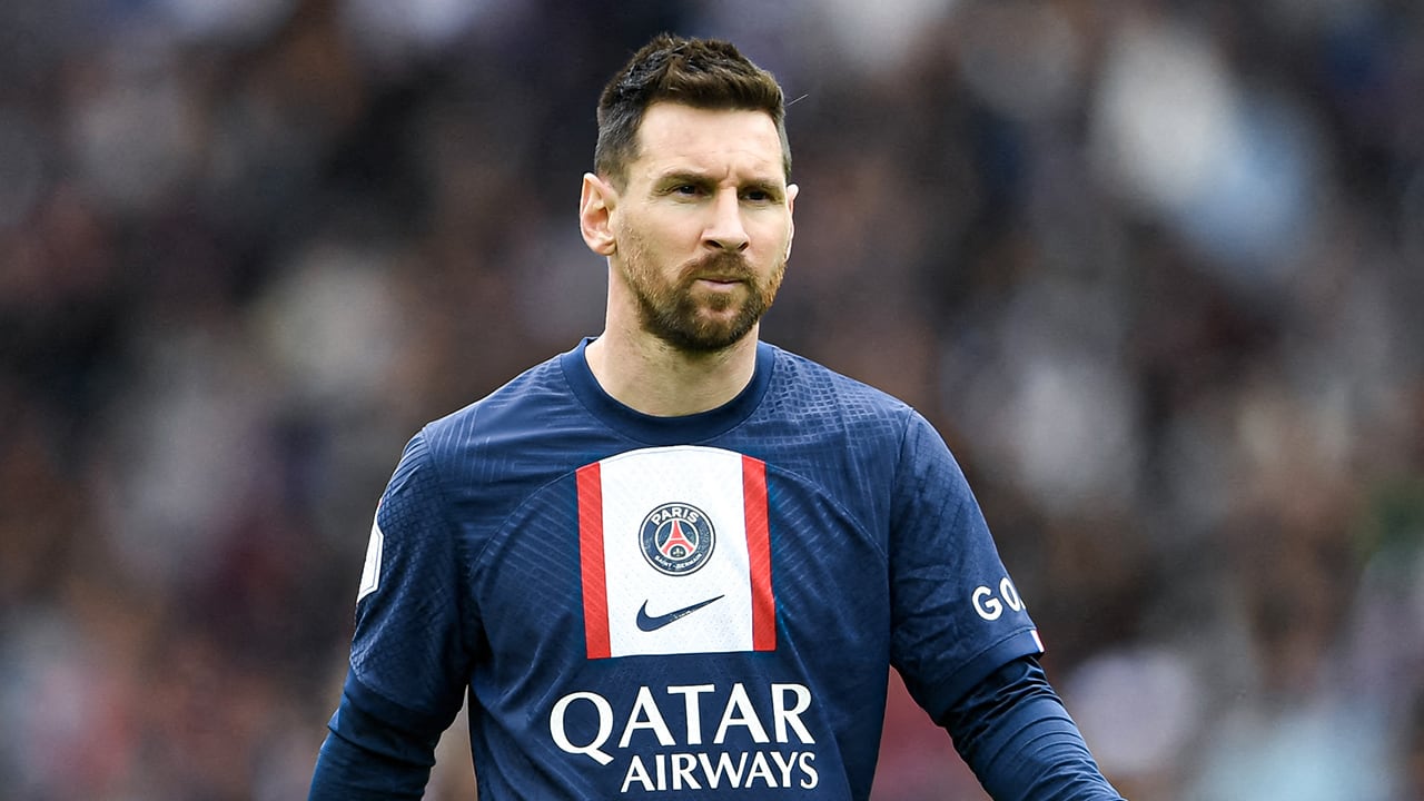 Messi zaterdag terug in basis Paris Saint-Germain na schorsing