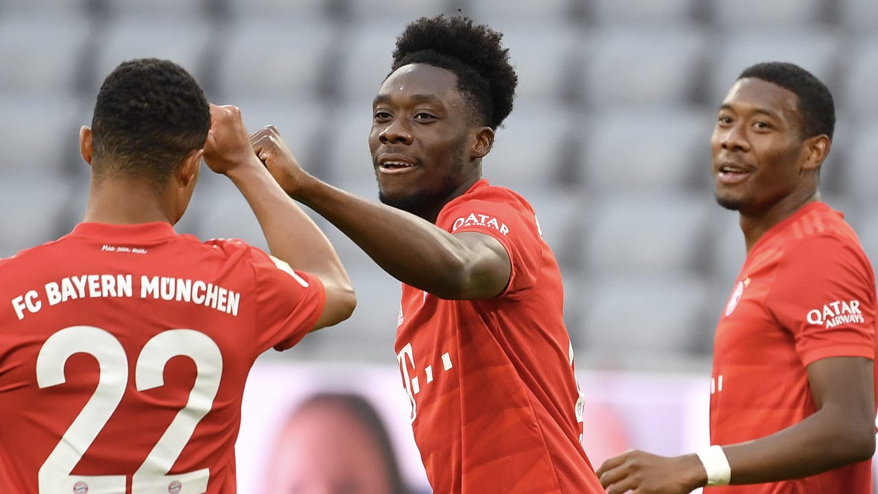 Alphonso Davies verkozen tot Talent van het jaar in Bundesliga