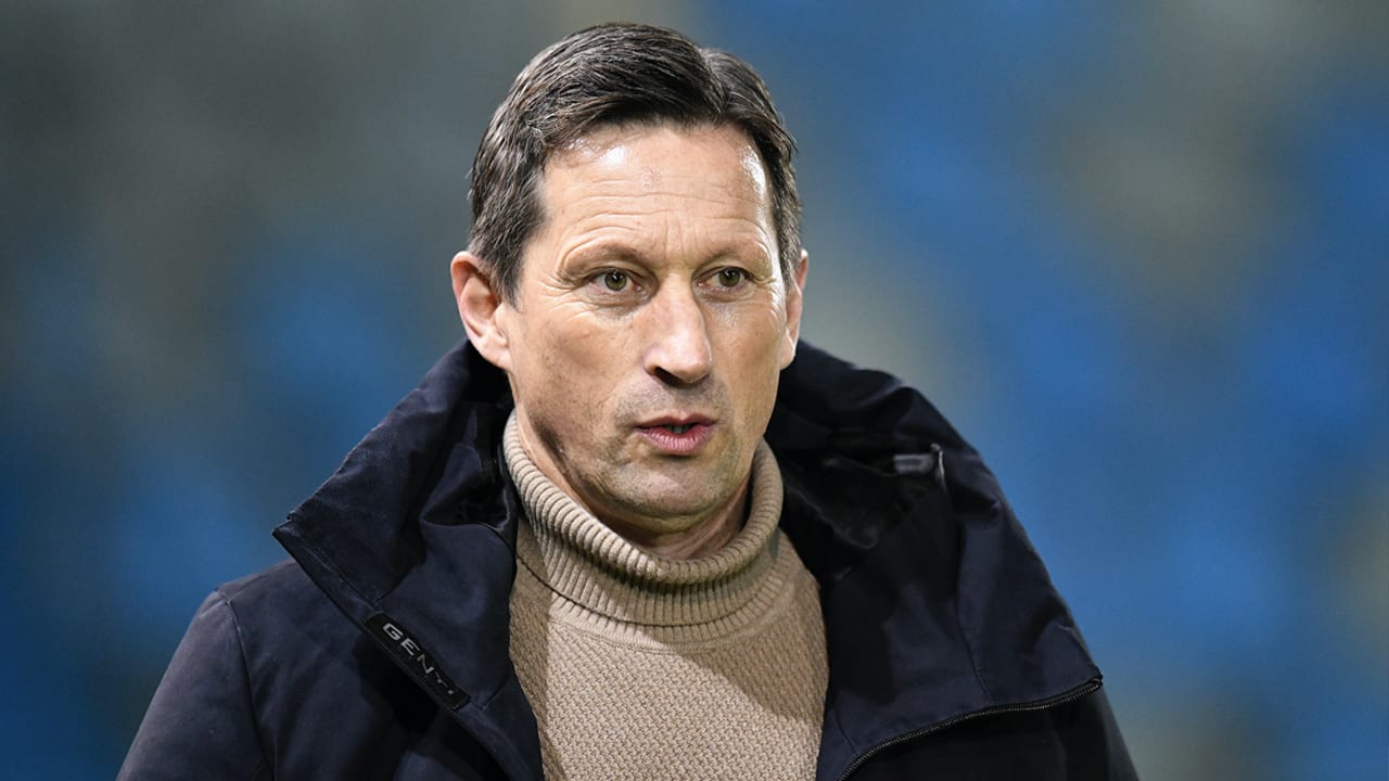 PSV-trainer Schmidt blij met terugkeer Götze