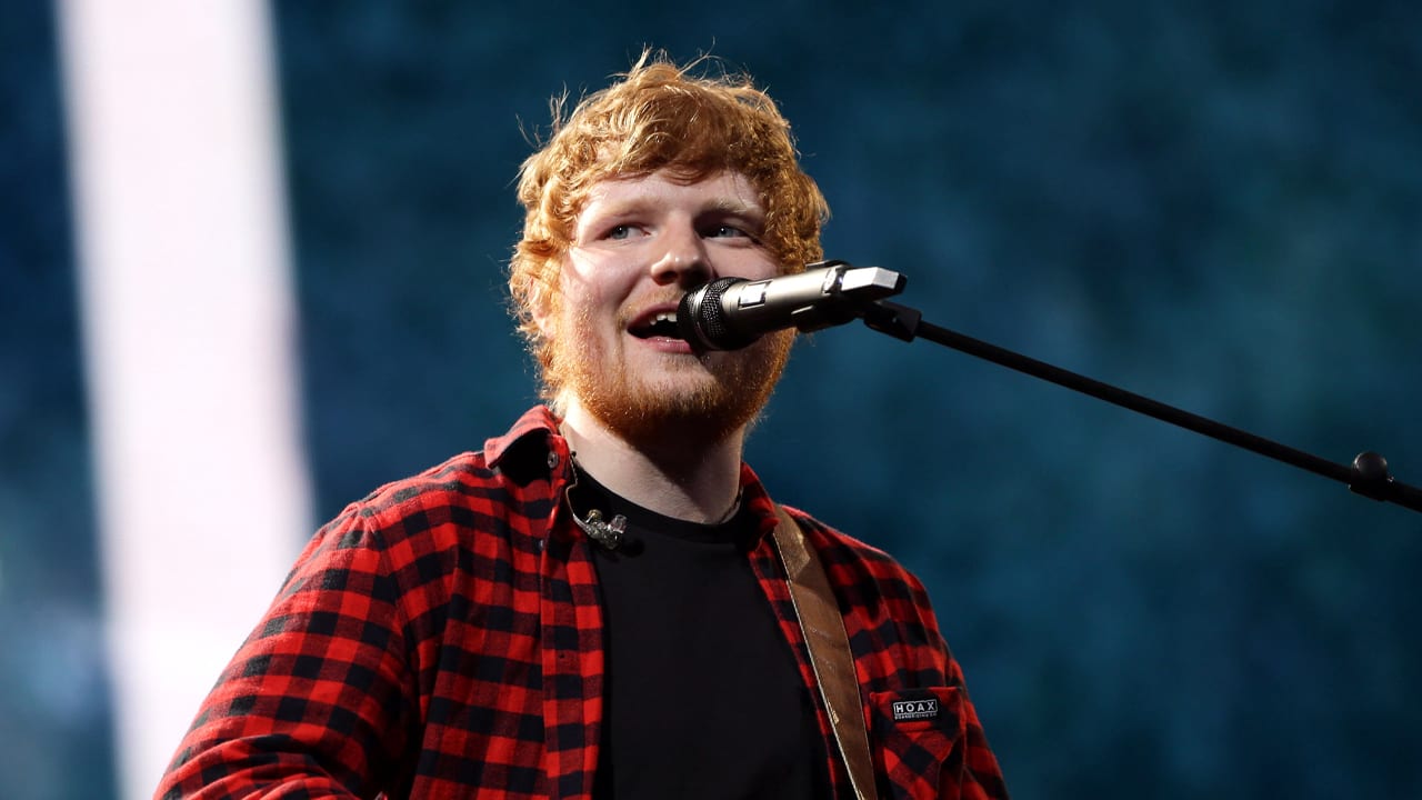 Ed Sheeran nieuwe shirtsponsor van Ipswich Town 