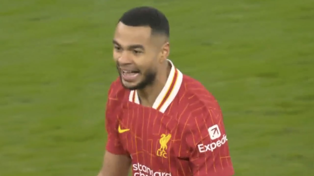 Videogoal: Cody Gakpo zet Liverpool op gelijke hoogte met Manchester United