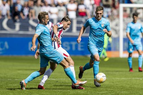 Willem II zet Heracles Almelo te kijk: 5-0