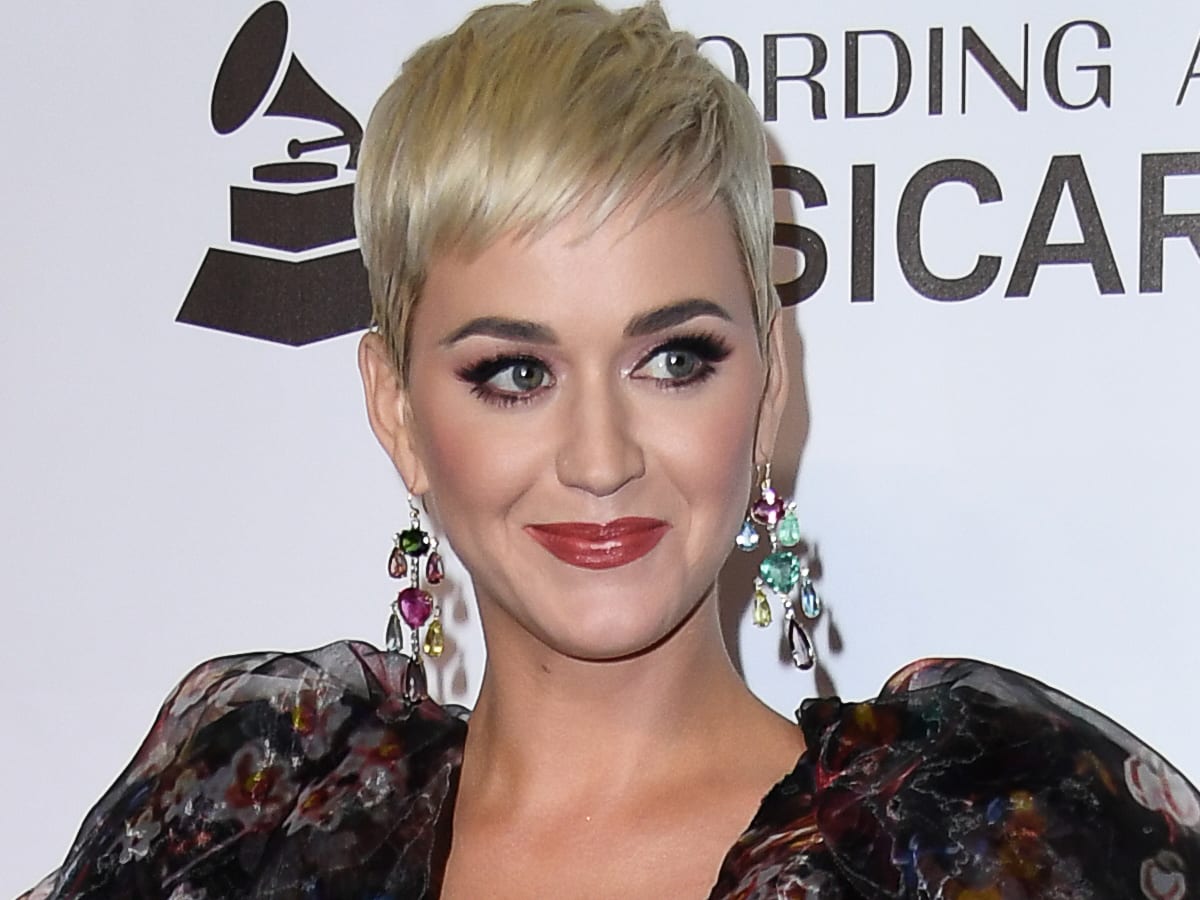 Katy Perry en Miley Cyrus brengen allebei nieuwe muziek uit