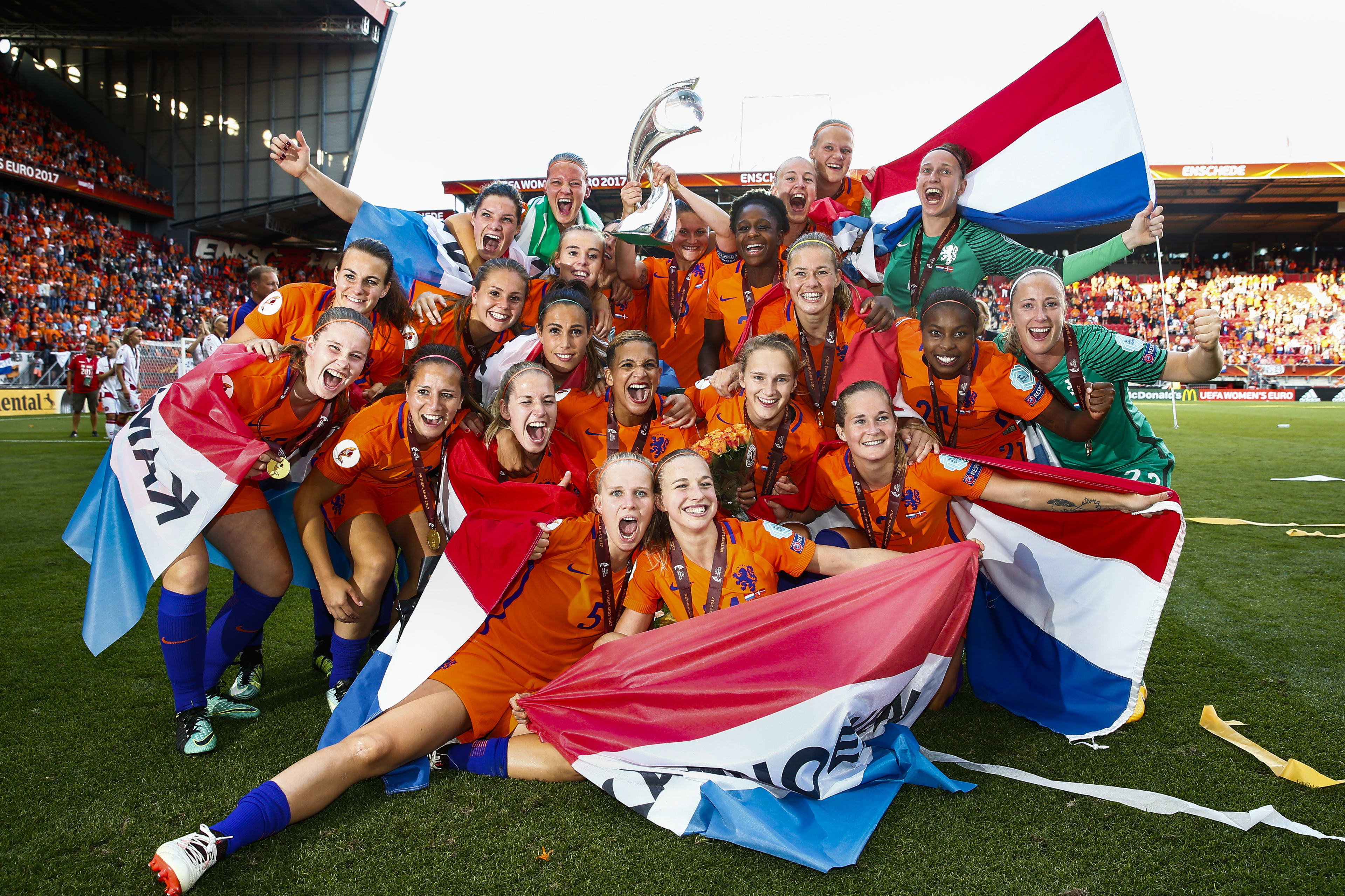 Quiz: match jij de OranjeLeeuwin aan de juiste club?