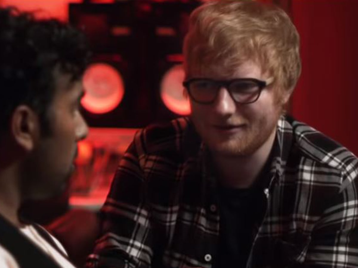 Zien! Eerste beelden Ed Sheeran in nieuwe muziekfilm 
