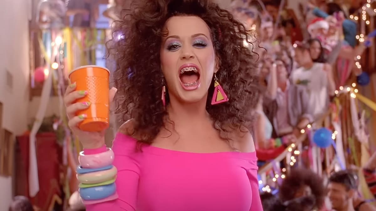 Quiz: Match de iconische outfit aan de videoclip!