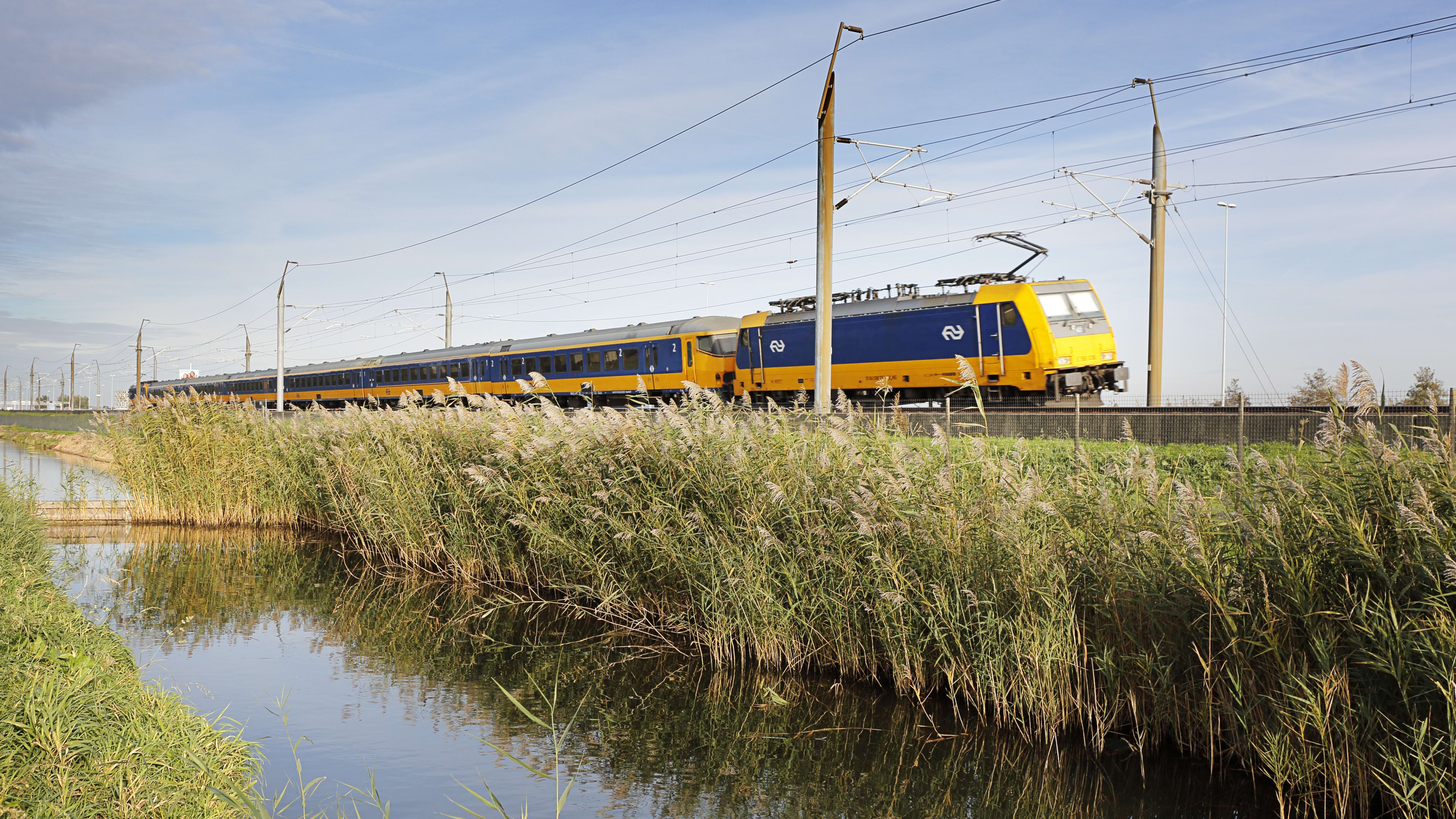 Nieuwe dienstregeling NS gaat in, na maanden weer treinen tussen Lelystad en Dronten