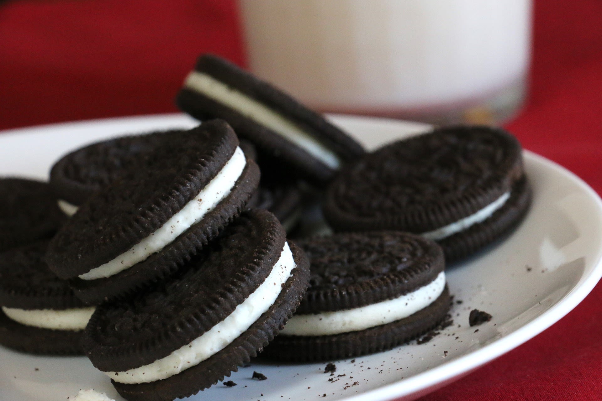 'Oreo-koekjes zwart door giftig ammoniak, overheid wist ervan'