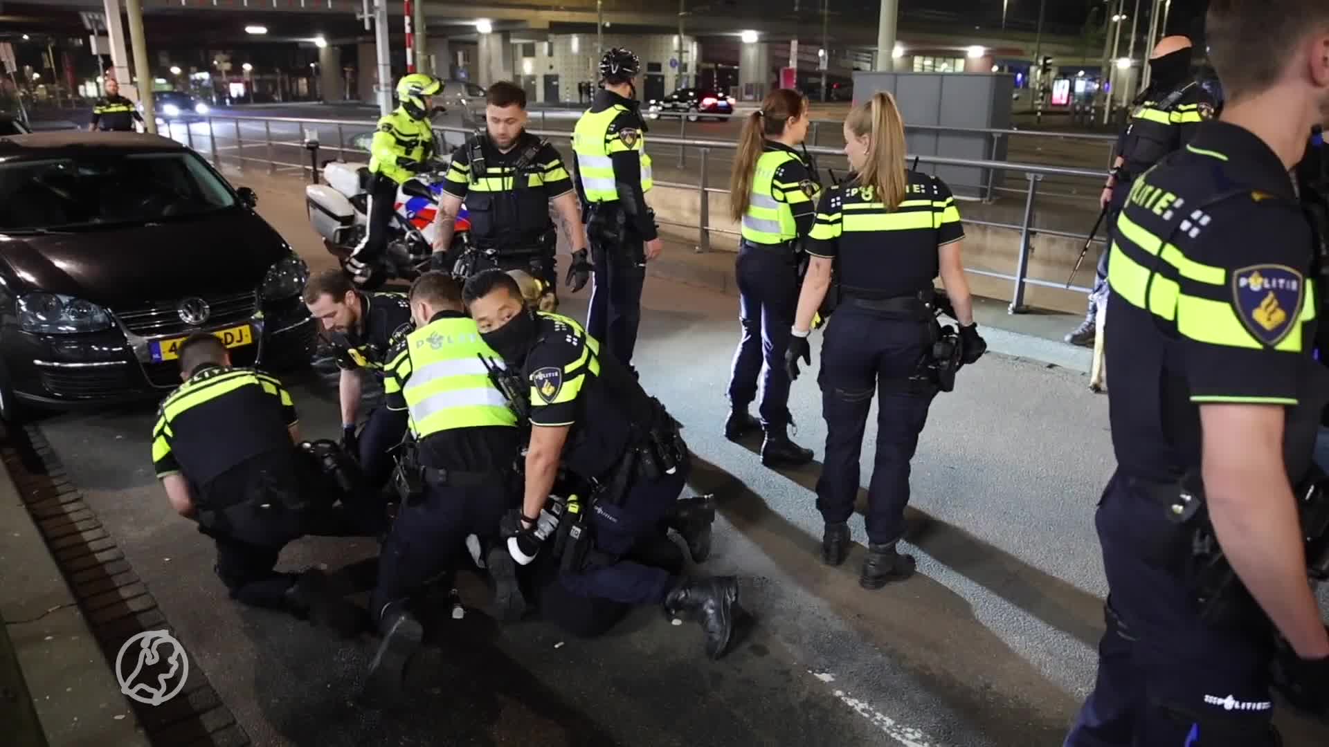 Vier personen aangehouden na lastigvallen hulpverleners in Den Haag
