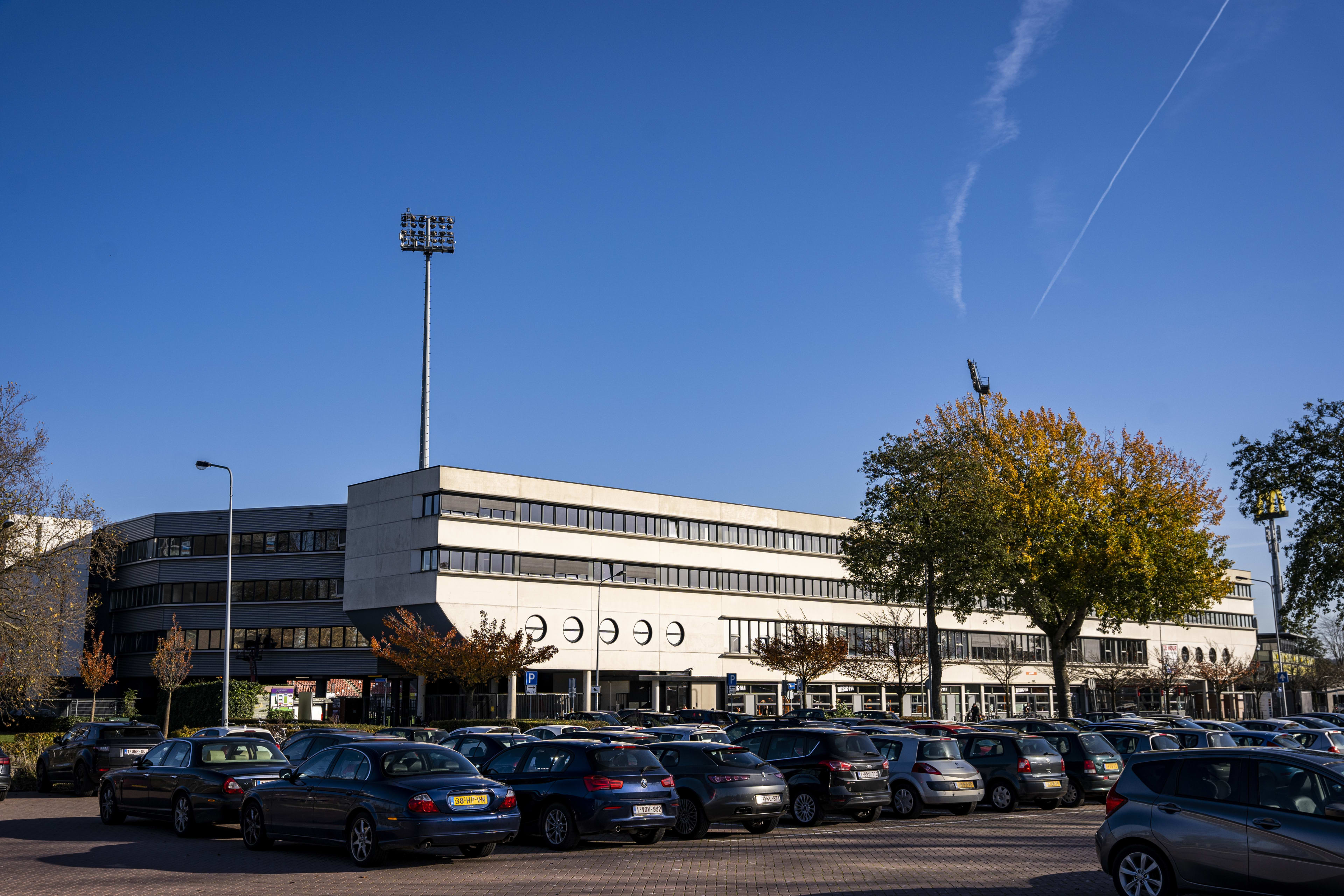 MVV-supporters twintig jaar niet meer welkom in stadion na racistische uitlatingen 