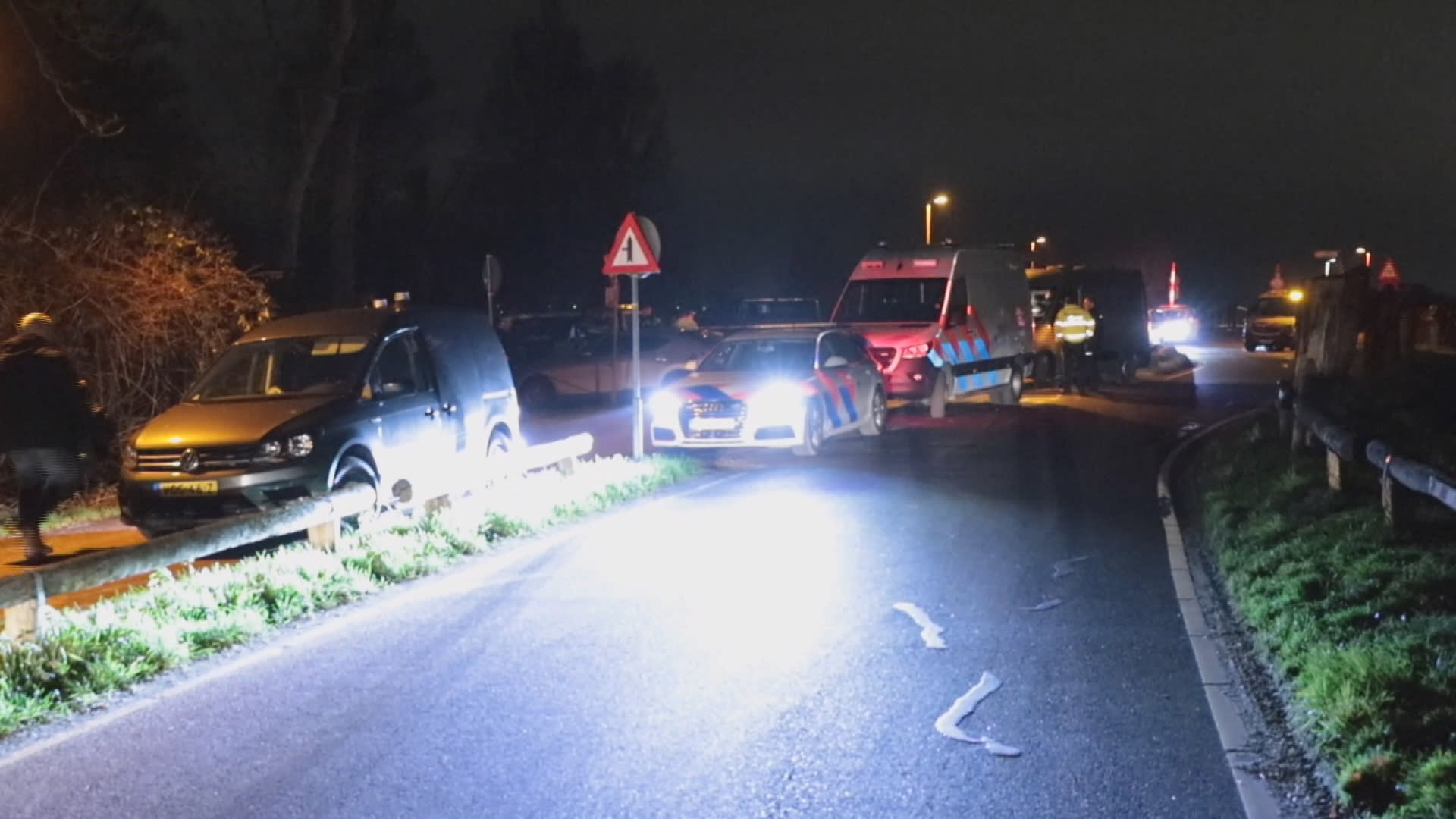 Waarschuwingsschot en twee gewonden bij mogelijke ontvoering in Zoeterwoude