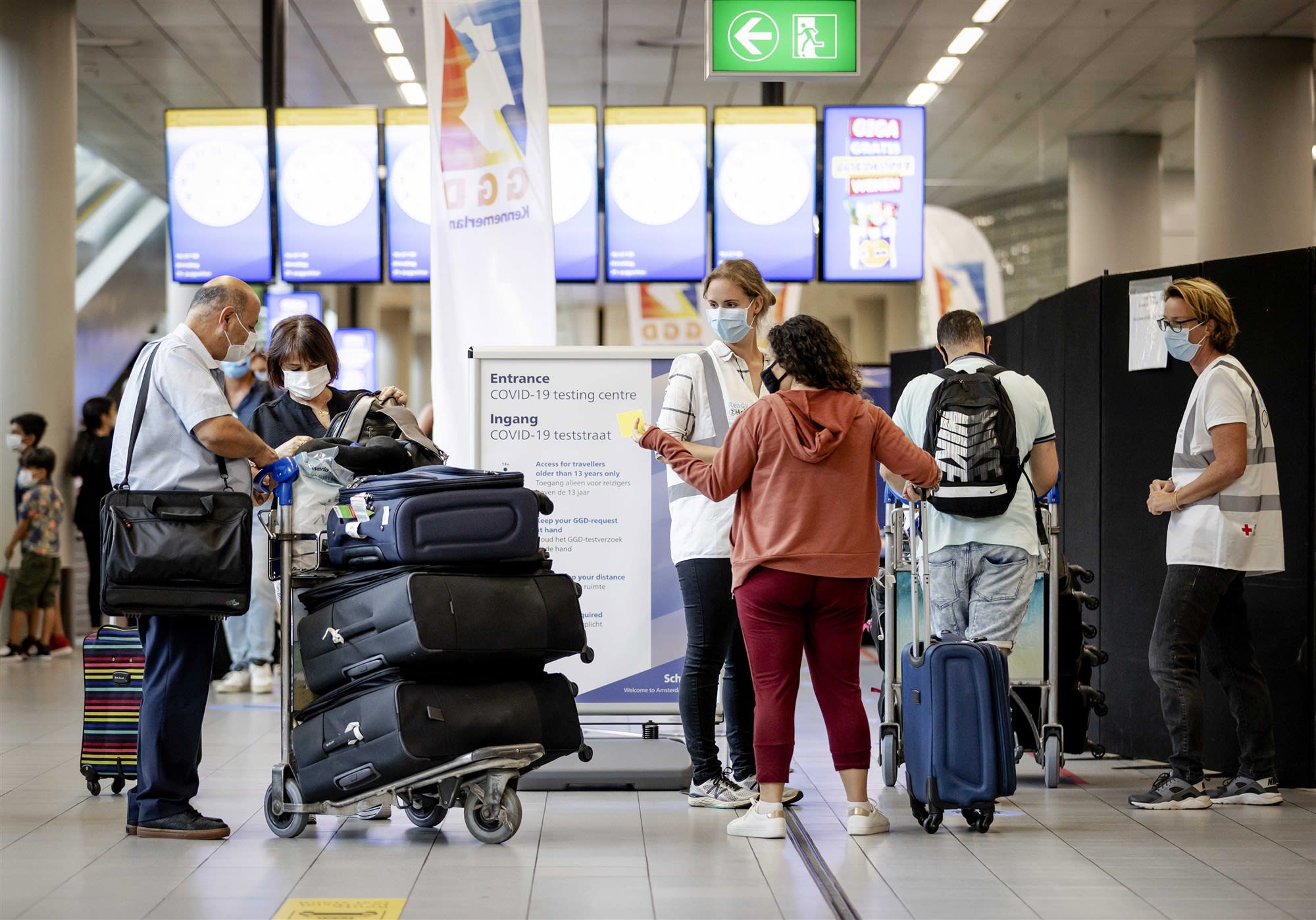 Schiphol lijdt verlies van 246 miljoen, schrapt honderden banen