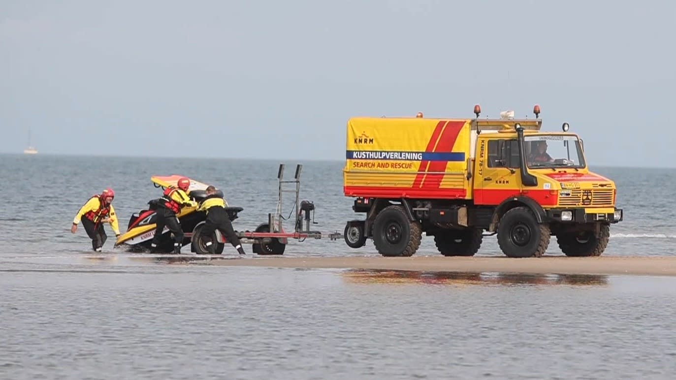 Zoekactie naar vermiste jongen bij Maasvlakte weer hervat