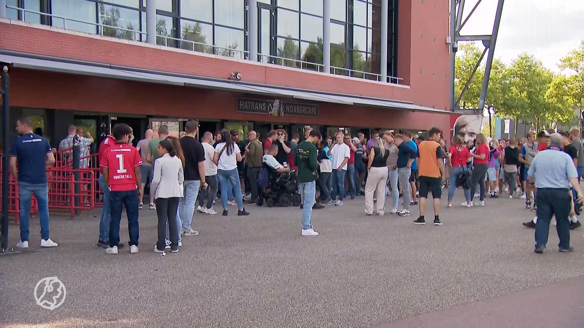 Geen politie-inzet bij FC Twente, politiebonden voeren actie