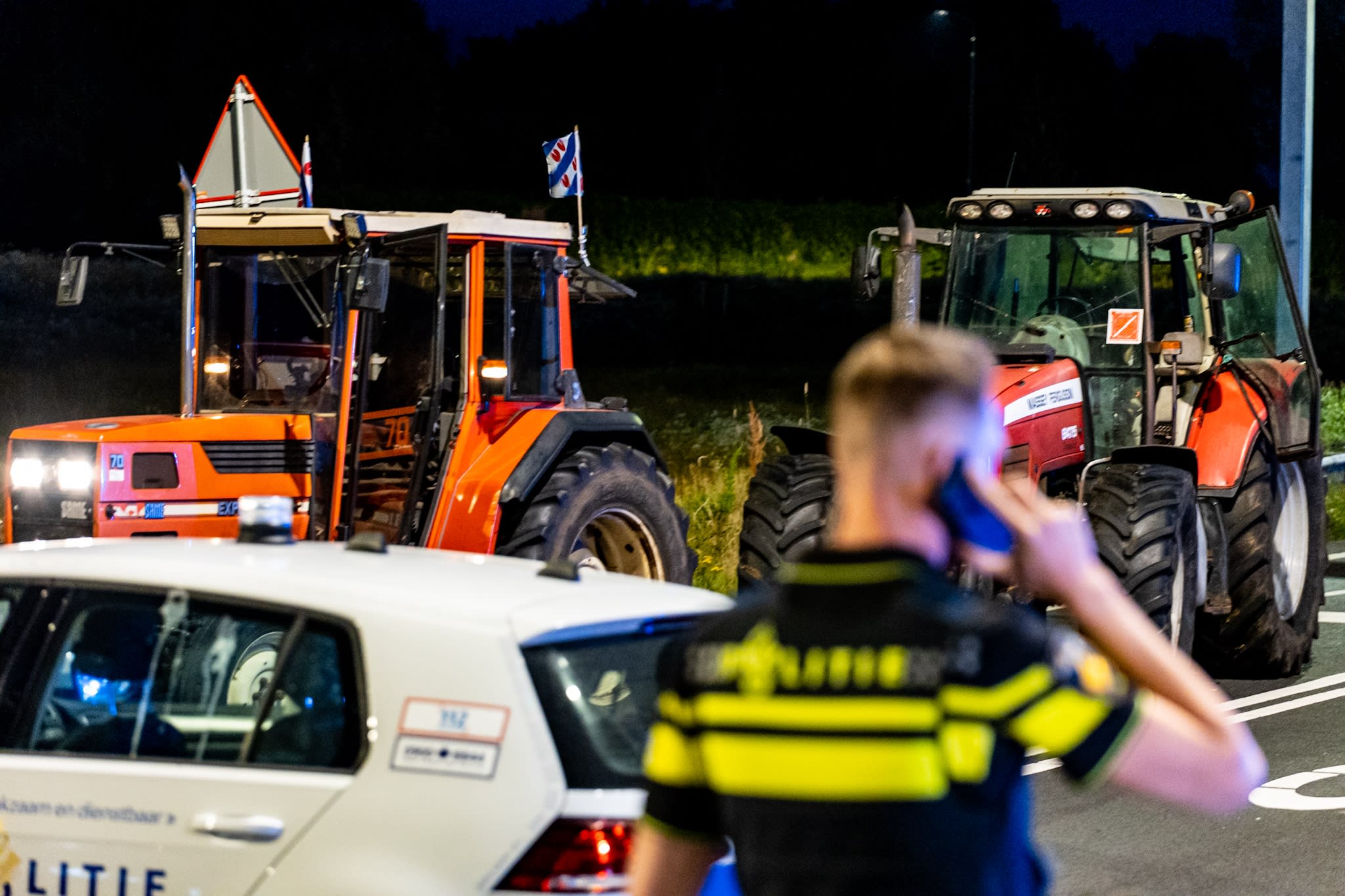 Woede om politieschoten bij boerenprotest, maar 'agenten schieten niet zomaar'