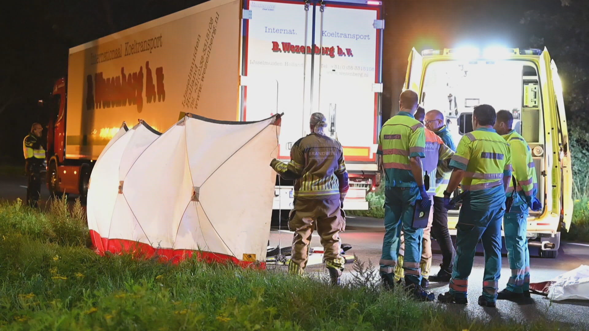 Fietsster (27) overlijdt door botsing met vrachtwagen op autoweg N65