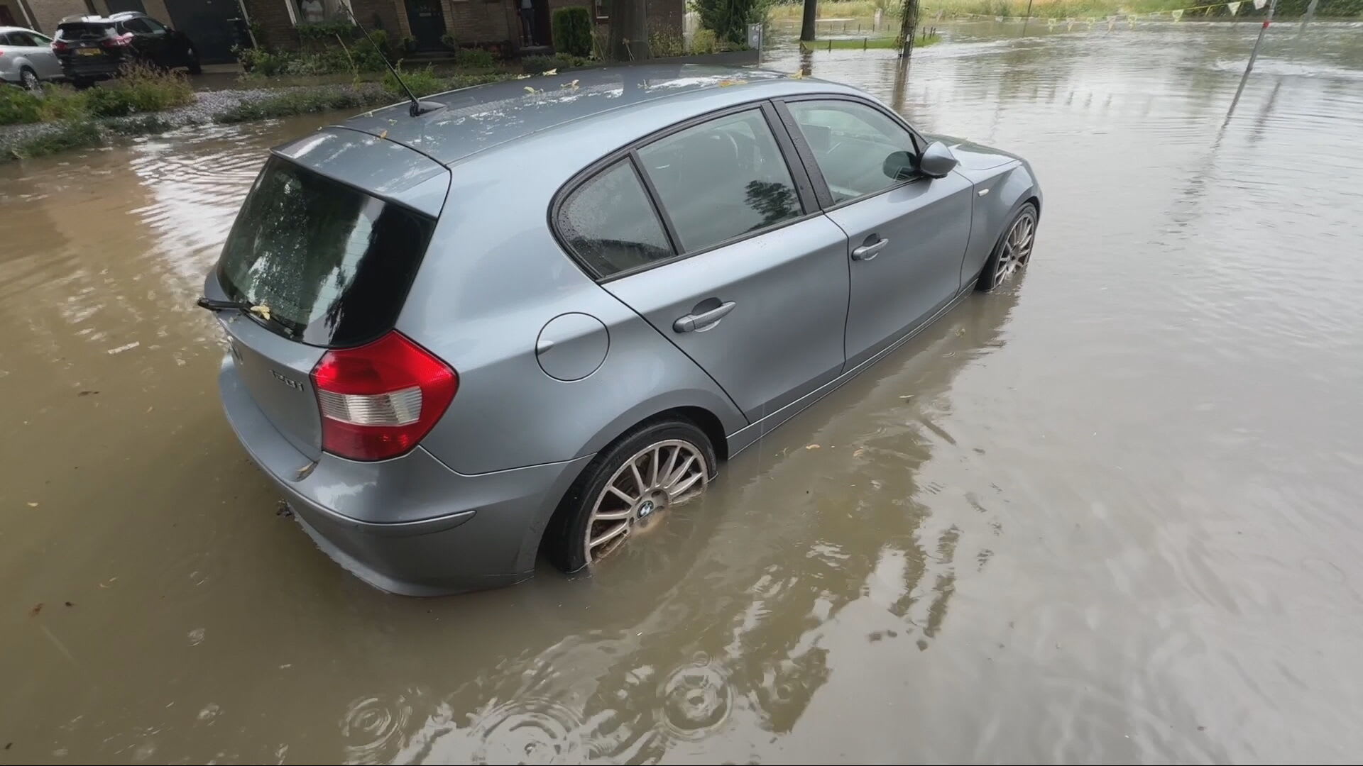 Code geel vanwege zware regenval: meer dan 70 mm regen gevallen in Zuid-Limburg