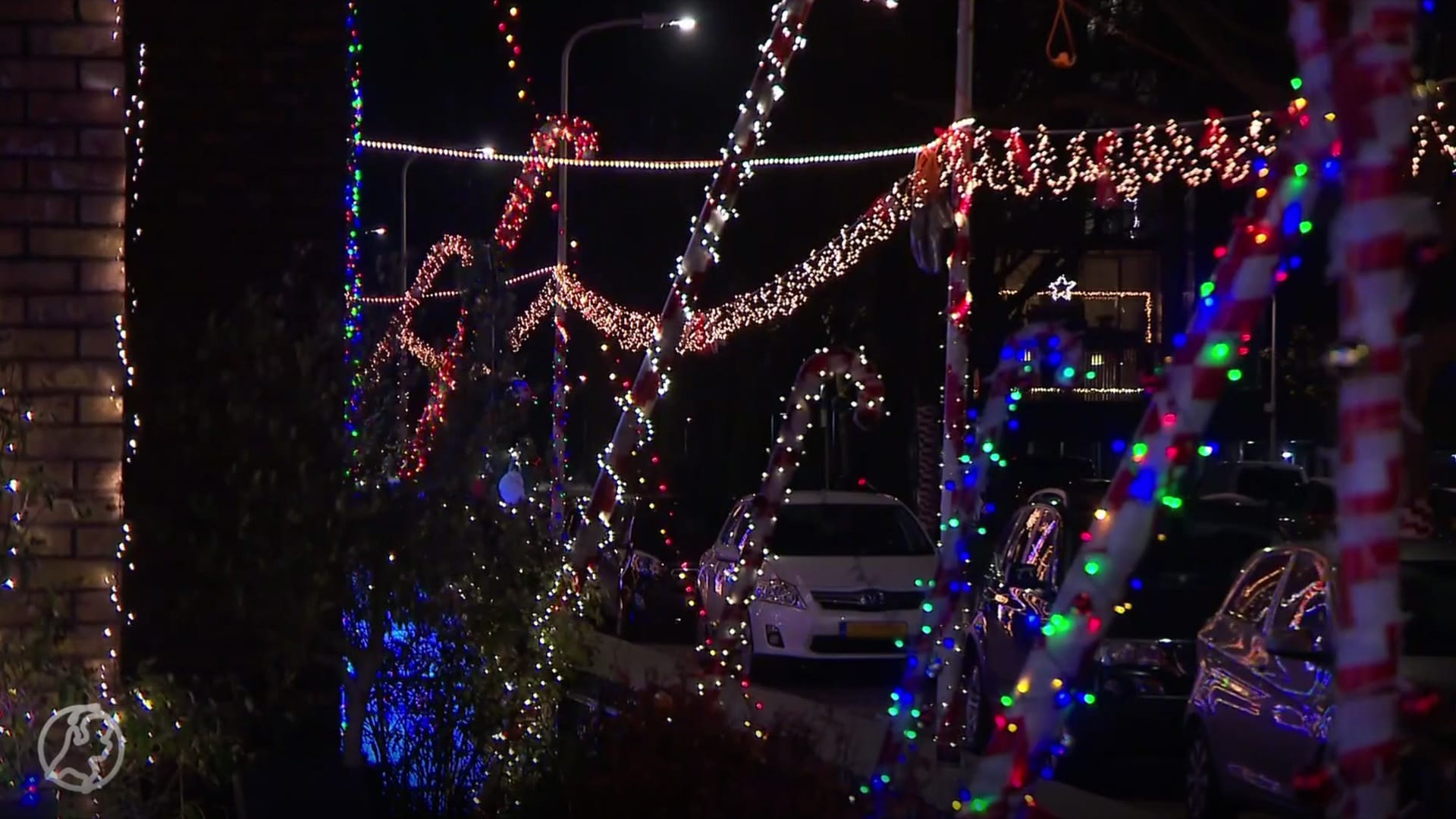 Wie heeft de mooist verlichte kerststraat van Nederland? De stemmen worden geteld