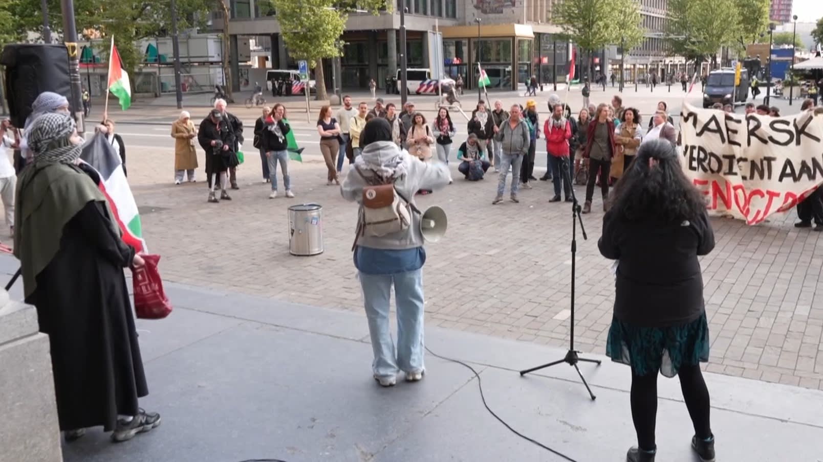 Een pro-Palestijnse demonstratie in Rotterdam eindigde woensdagavond met aanhoudingen