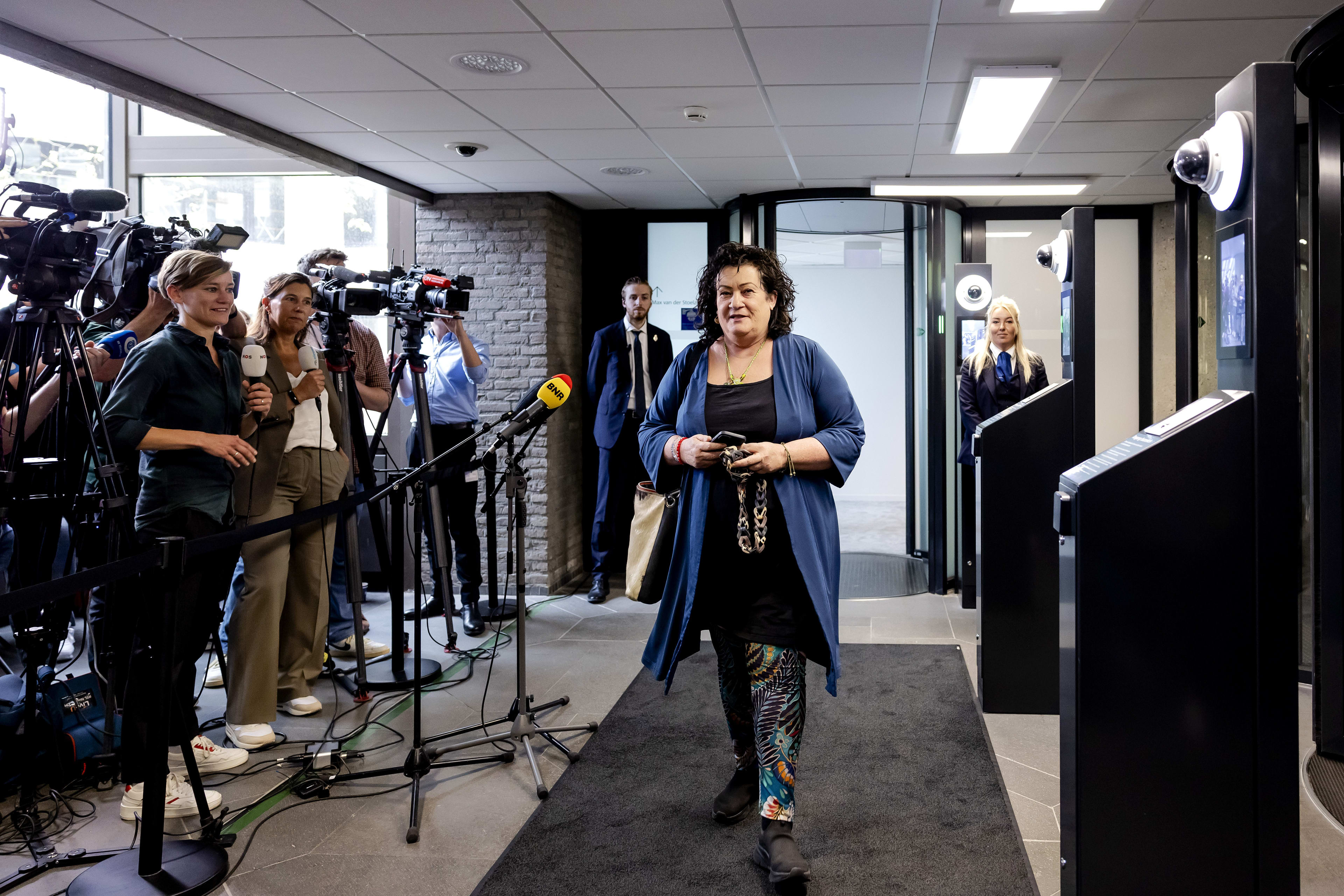 Partijen na overleg over premierschap: 'Radiostilte en tv-stilte'