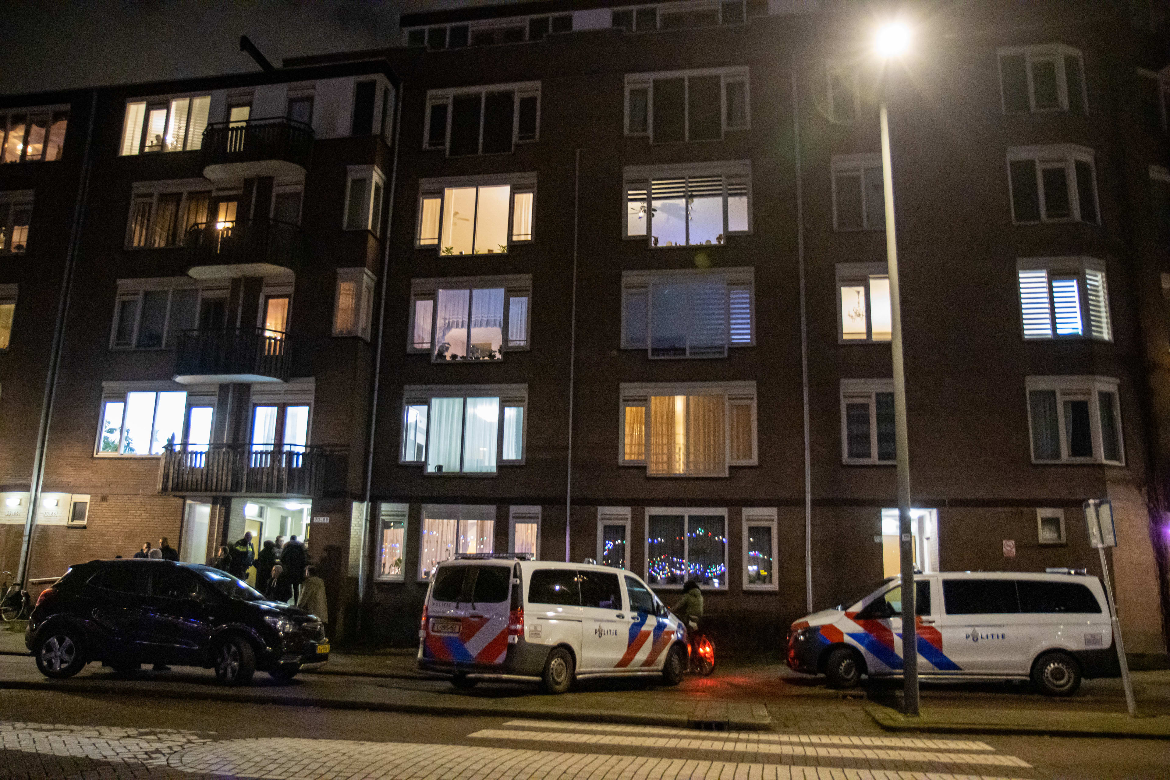Gezin met kinderen bedreigd met vuurwapen bij woningoverval in Rotterdam
