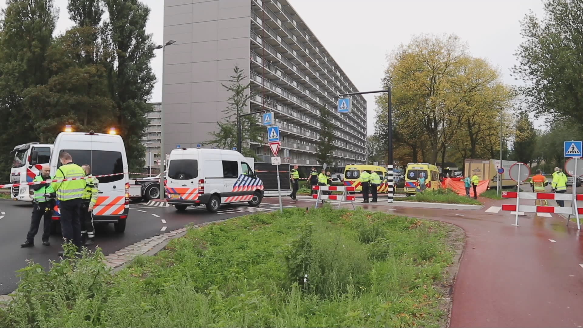 Jongen (14) overlijdt door aanrijding met vrachtwagen in Maassluis