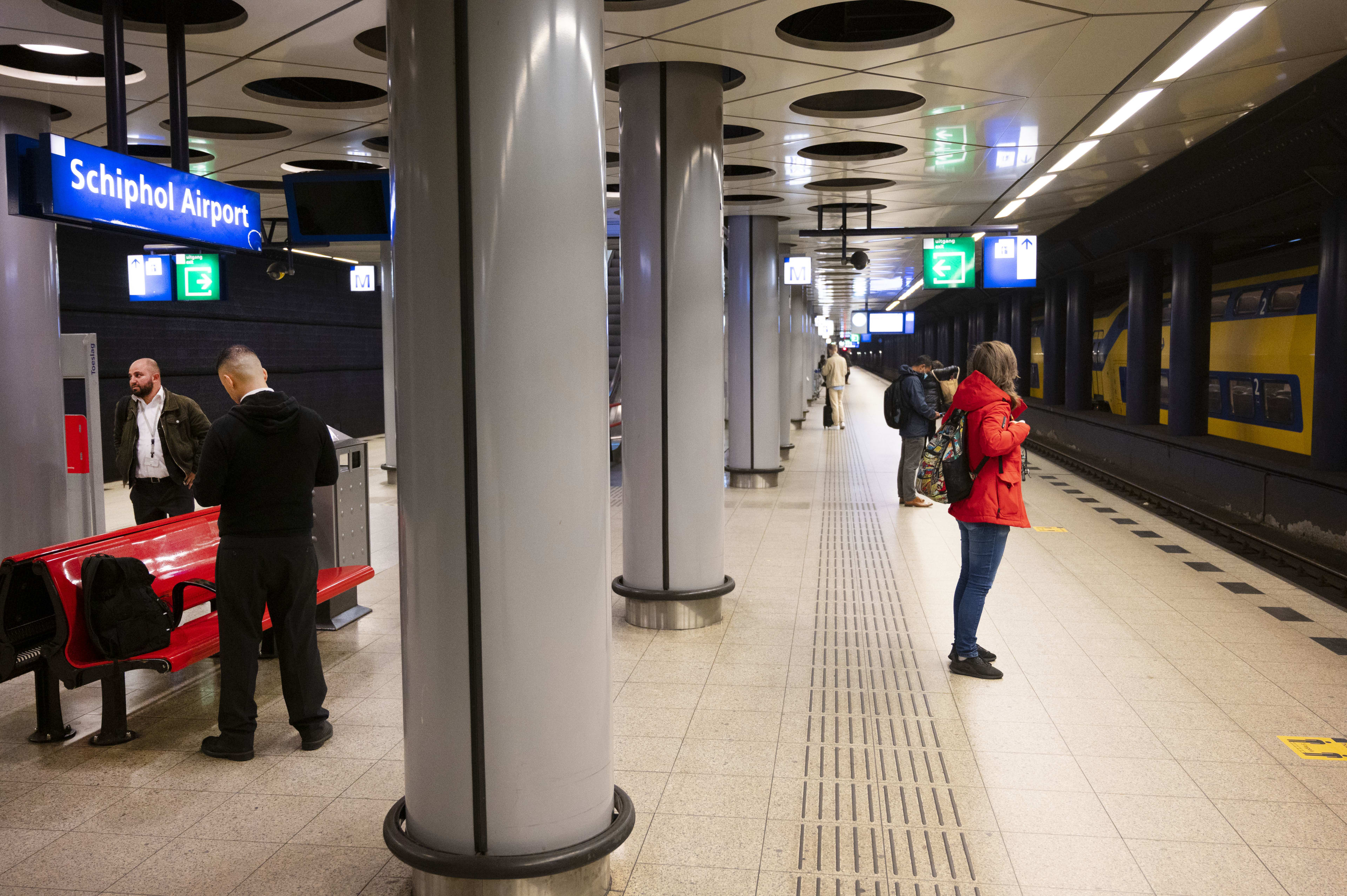 Storing van en naar Schiphol opgelost, mondjesmaat treinen