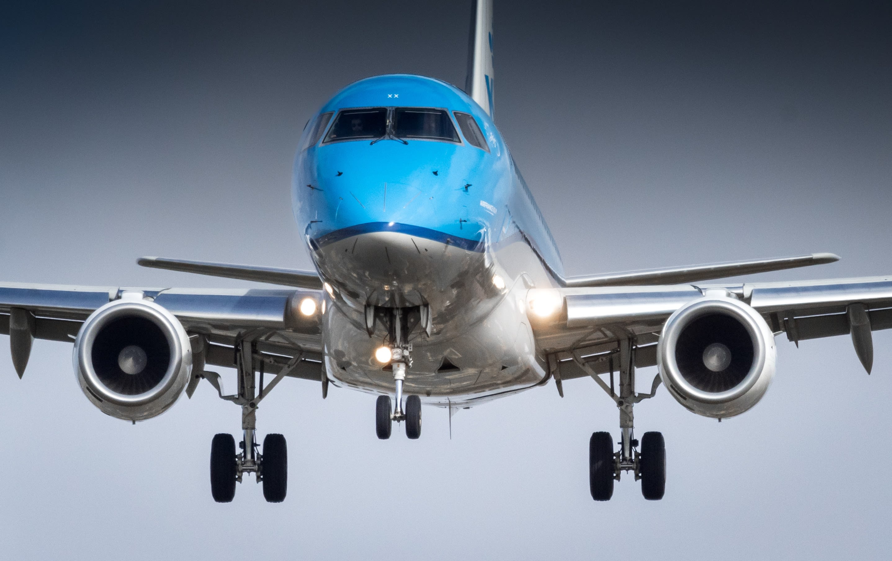 KLM schrapt tientallen vluchten vanwege storm Louis