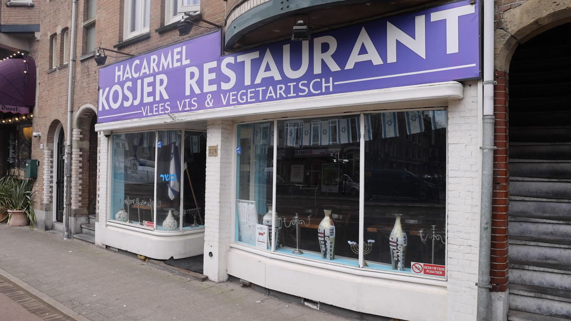 OM eist tbs tegen aanslagpleger Joods restaurant HaCarmel in Amsterdam