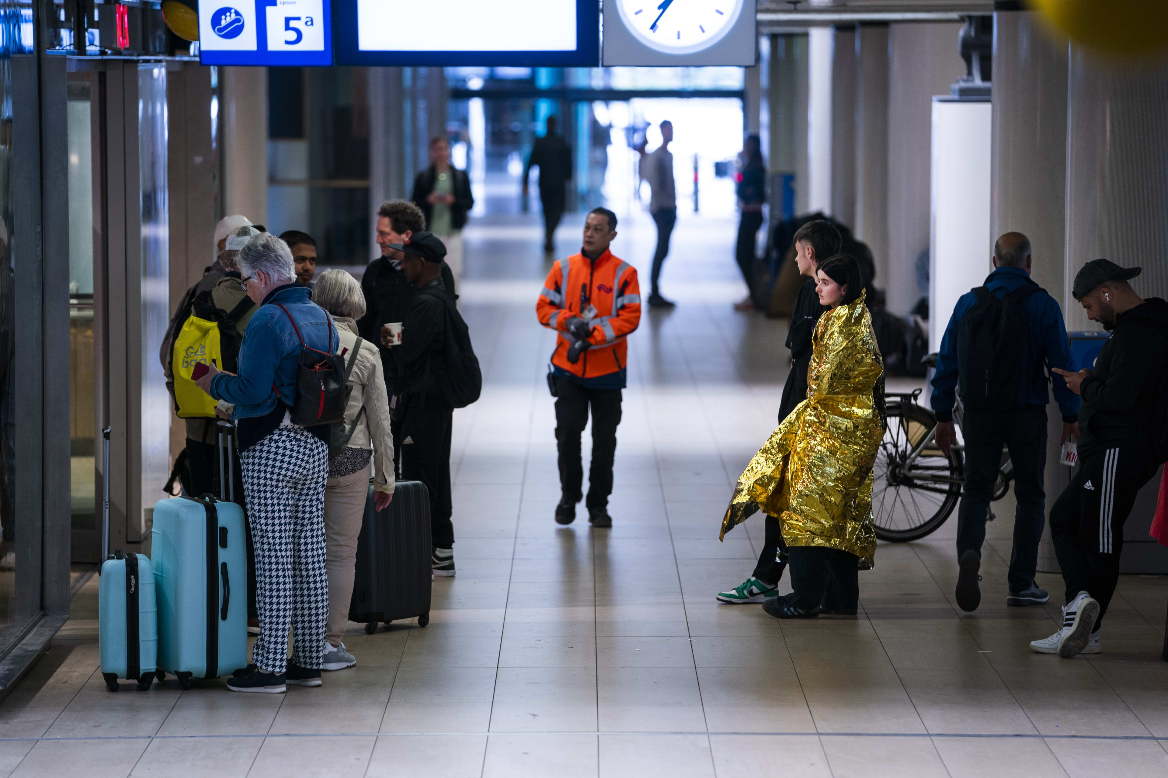 Storing op het spoor rond Amsterdam opgelost, treinverkeer weer opgestart