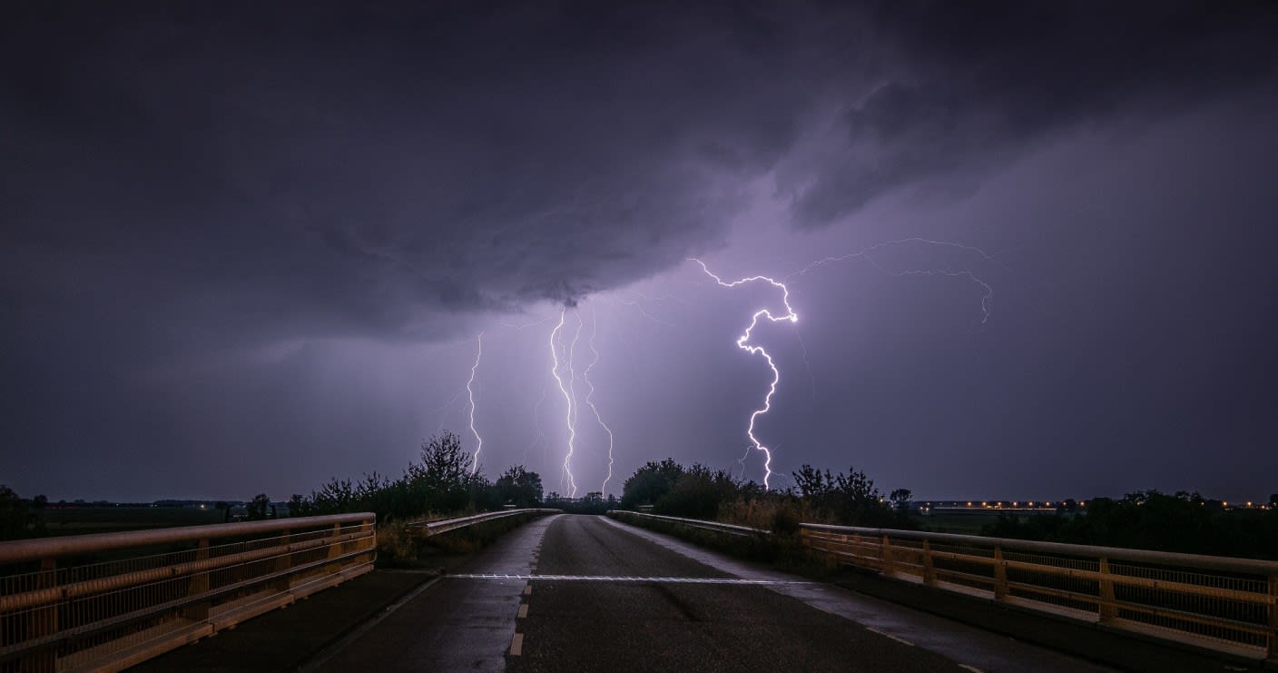 Fikse regen- en onweersbuien in aantocht: hier gaat het los