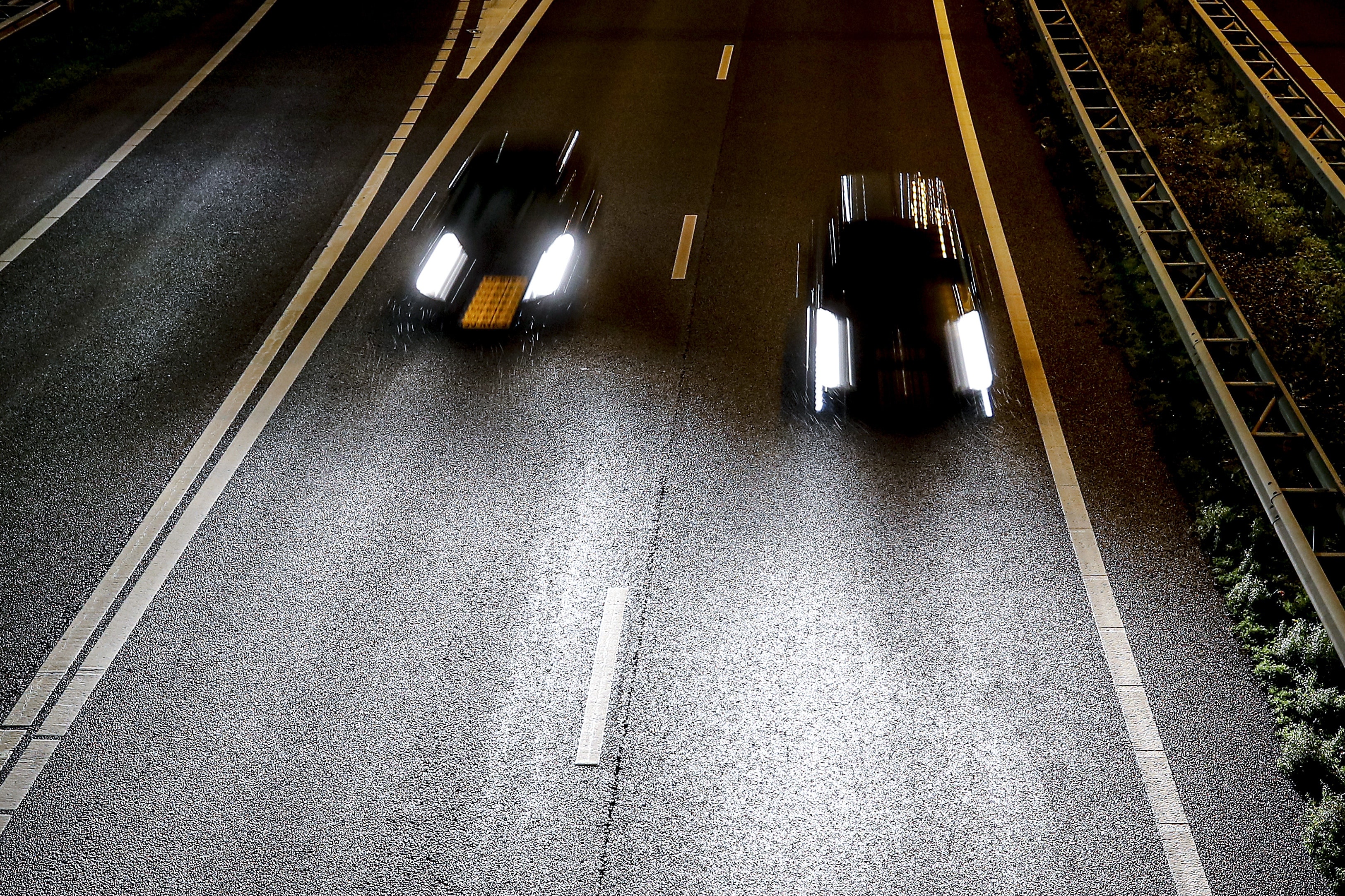 Voetganger wordt aangereden op A4 richting Roosendaal en overlijdt