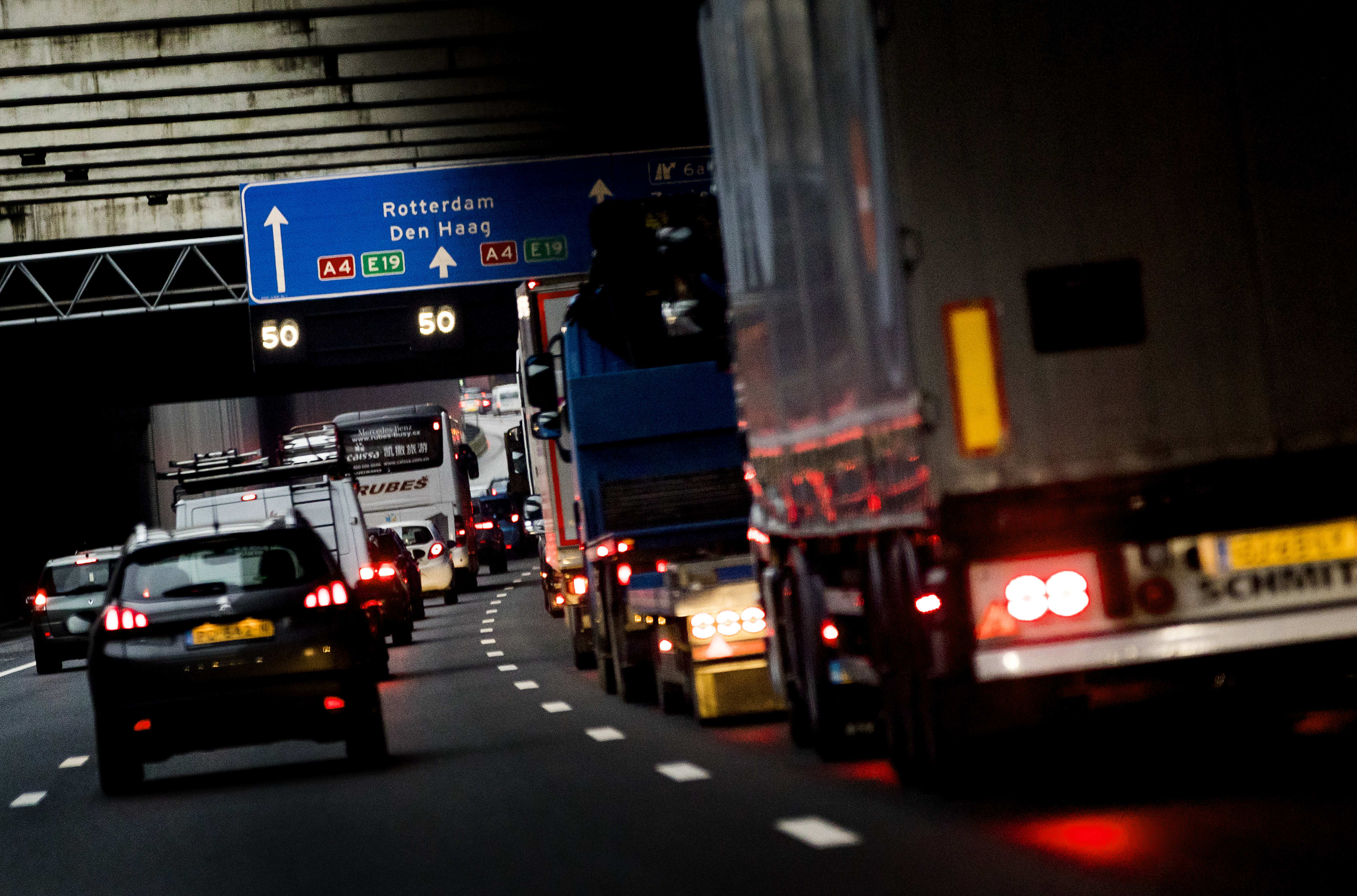De meeste vertraging heb je op de (snel)wegen bij Leiden