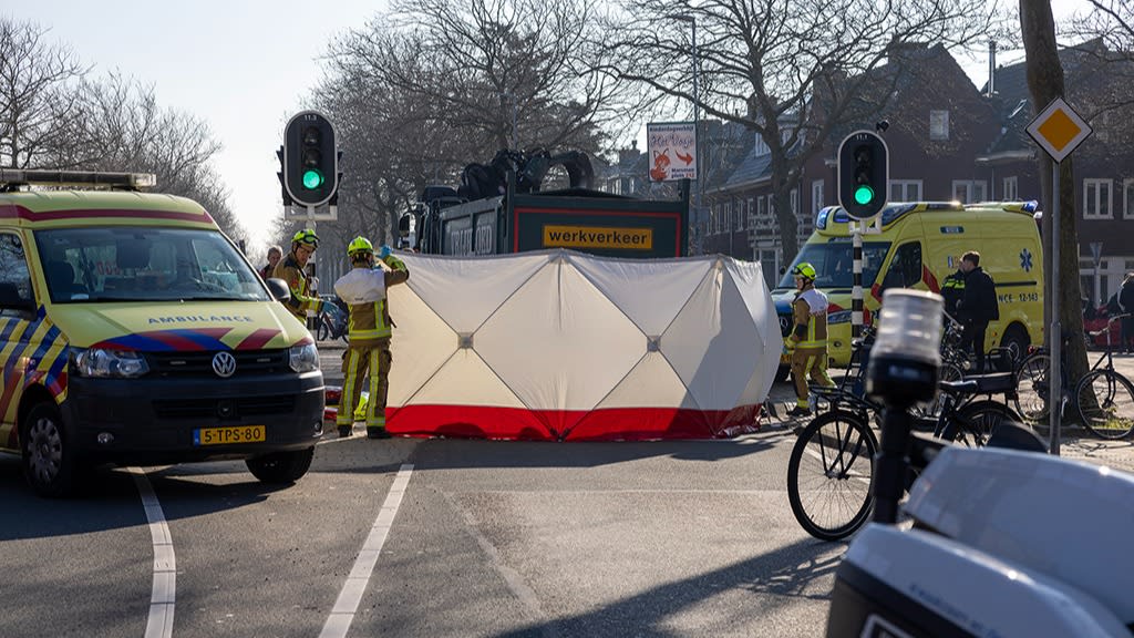 85-jarige vrouw uit Haarlem dood door aanrijding met vrachtwagen