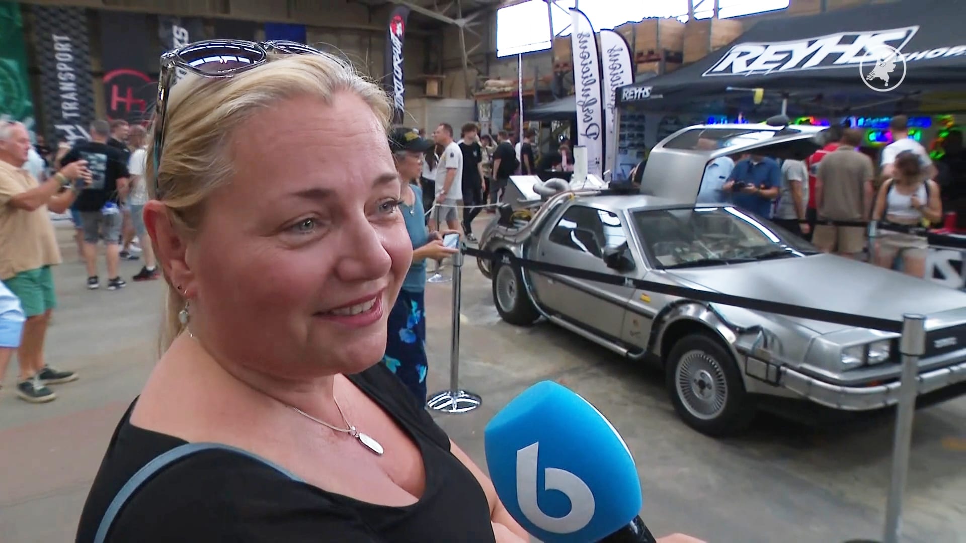 Auto- en filmgekken verzamelen zich in Brielle voor dikke bolides en nostalgie