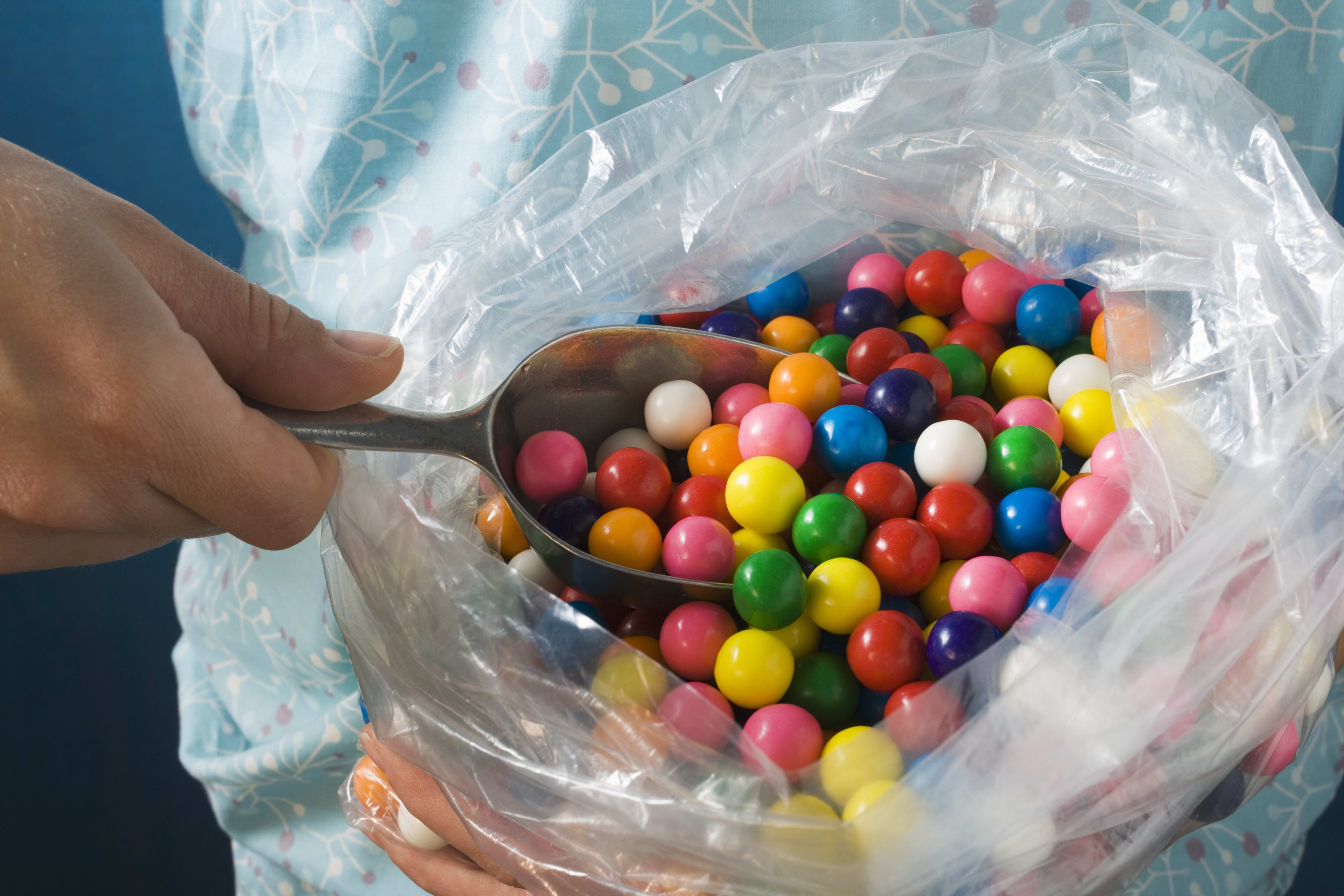 Kruidvat doet scheppen snoep in plastic zak in de ban