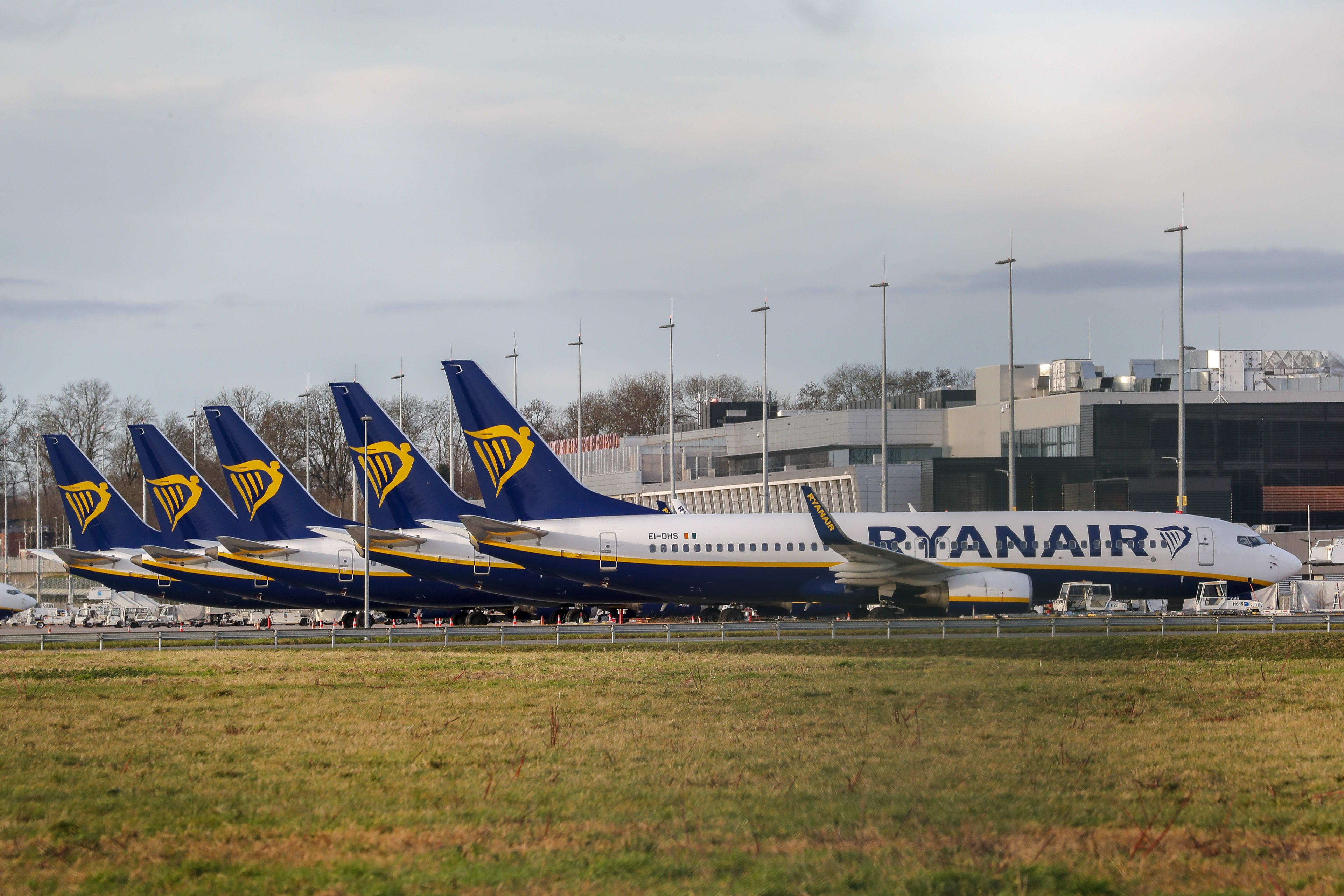 Ryanair schrapt bijna honderd vluchten van Charleroi