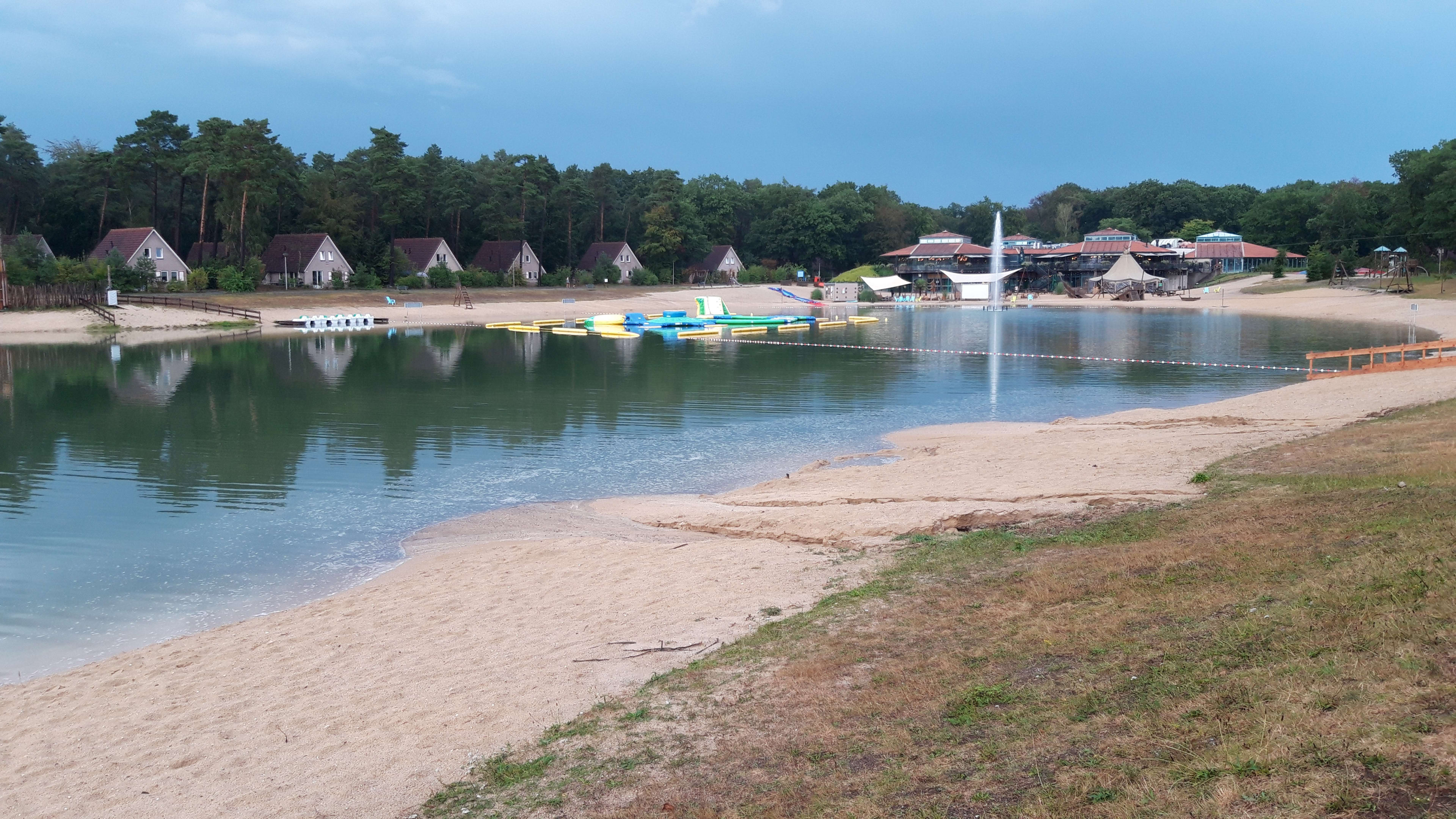 Jongen (6) uit water gehaald en gereanimeerd op vakantiepark