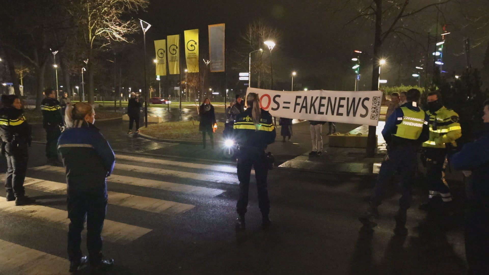 Protest op Media Park Hilversum onder voorwaarden toegestaan: geen fakkels