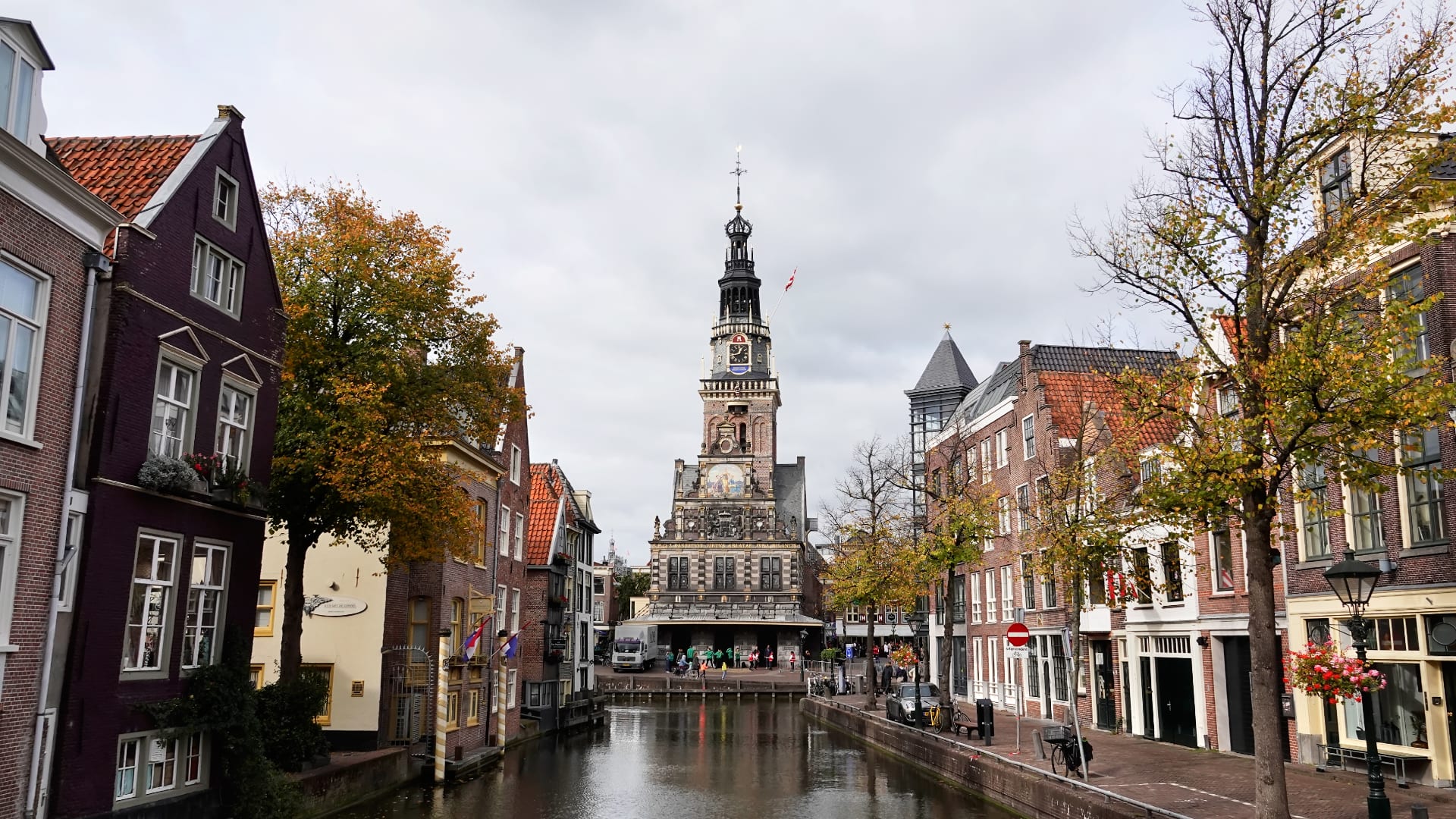 Alkmaarse wethouder heeft geen 'burn-out', maar zit al maanden thuis na aanval op straat