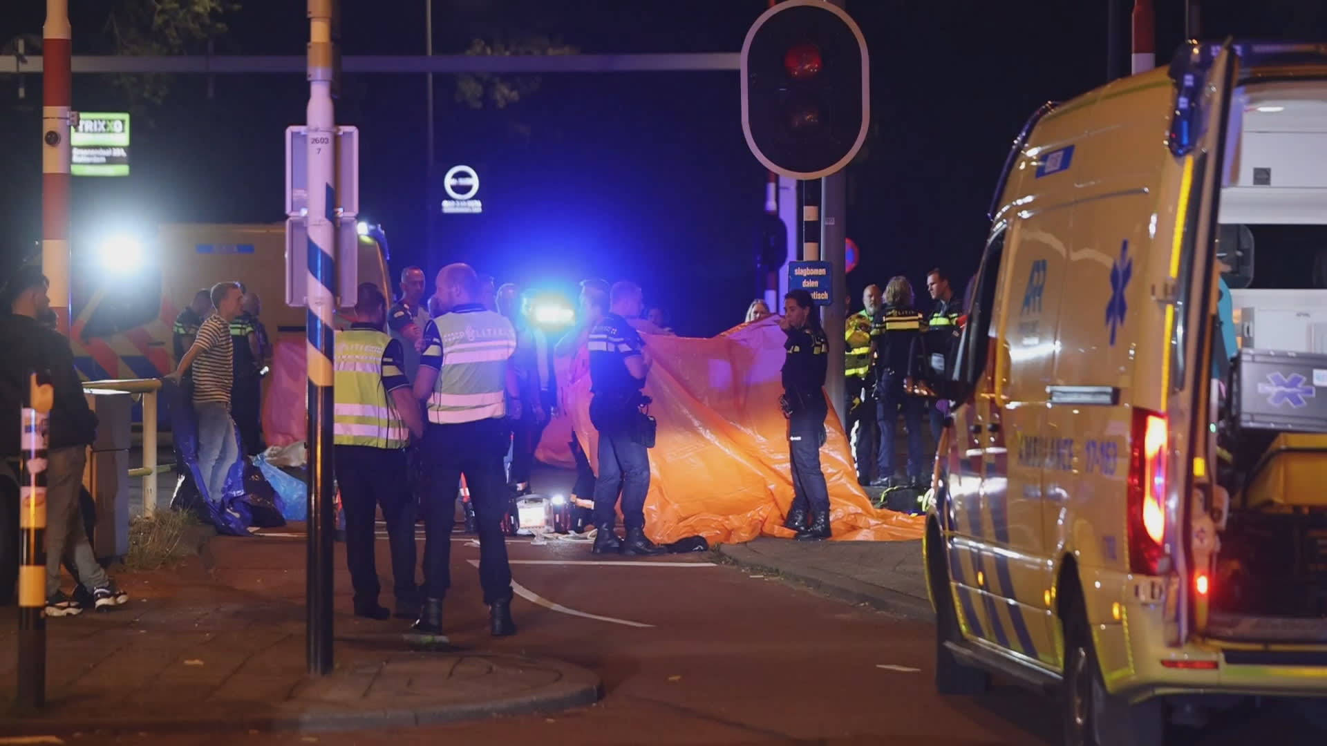 Slachtoffers fatale aanrijding op Rotterdamse brug waren vrouw (74) en man (79)