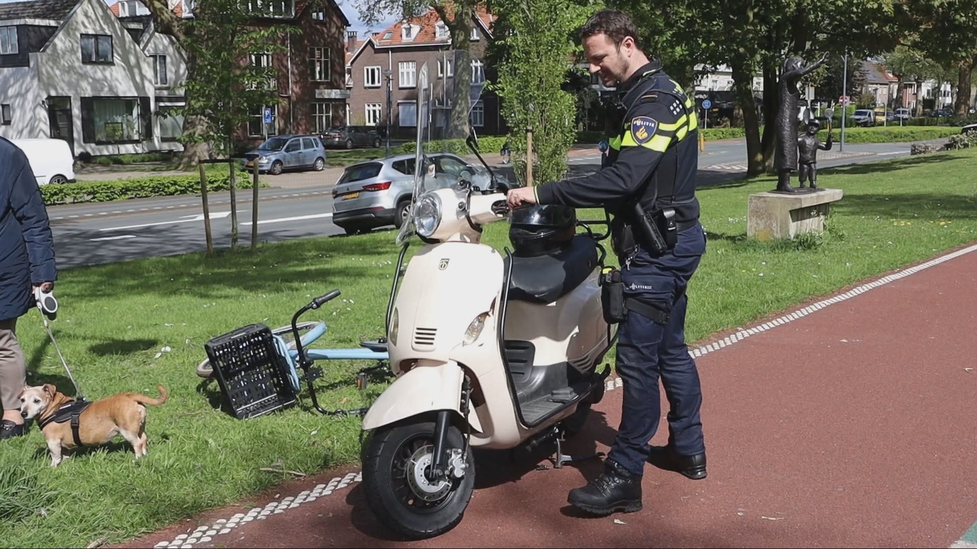 Zware mishandeling in Waalwijk: twee meisjes van scooter getrapt