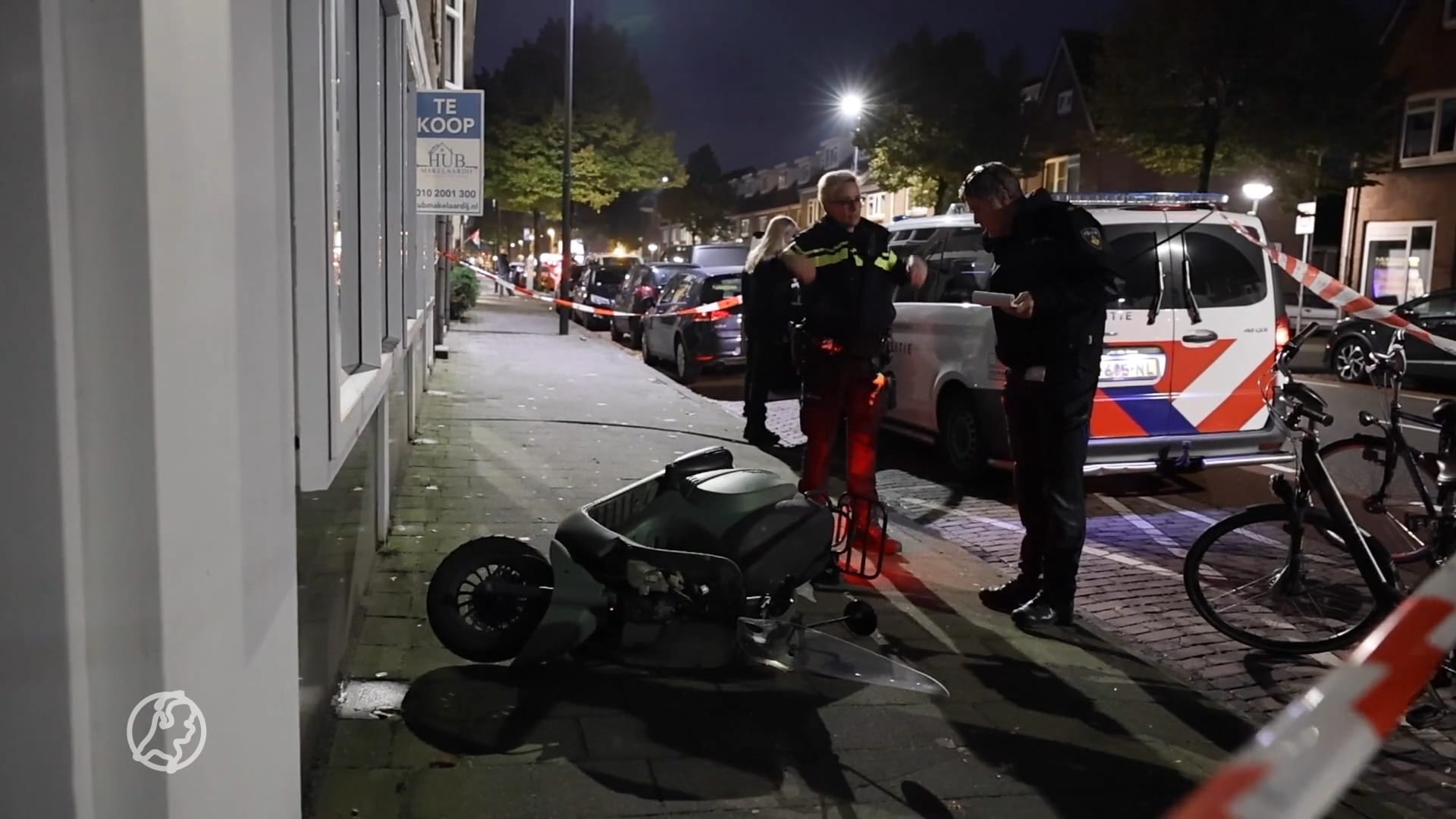 Vier verdachten gezocht na overval op avondwinkel Vlaardingen, omstander duwde scooter om