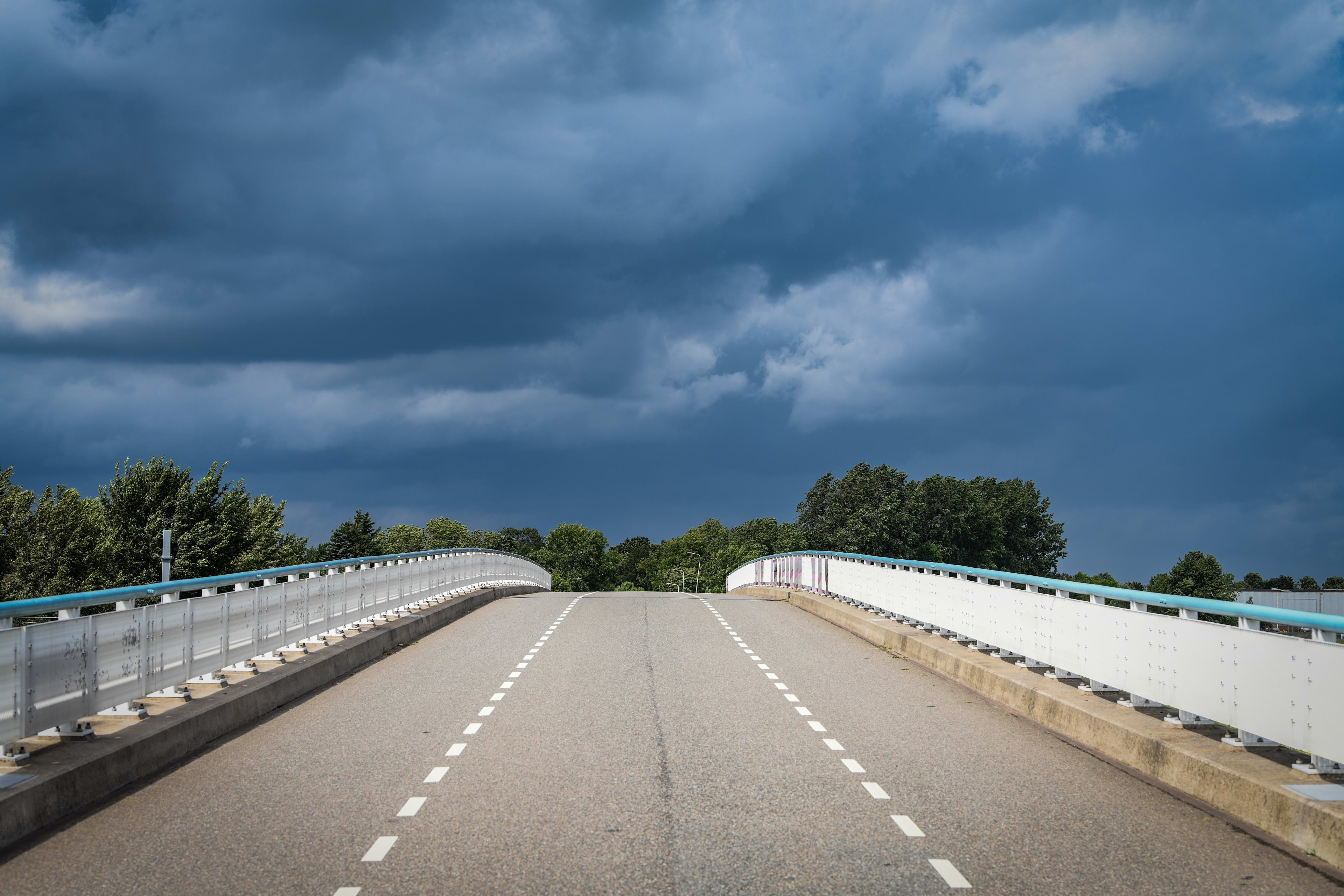 Code oranje uitgebreid naar Drenthe en Groningen, waarschuwing voor grote hagelstenen en blikseminslag