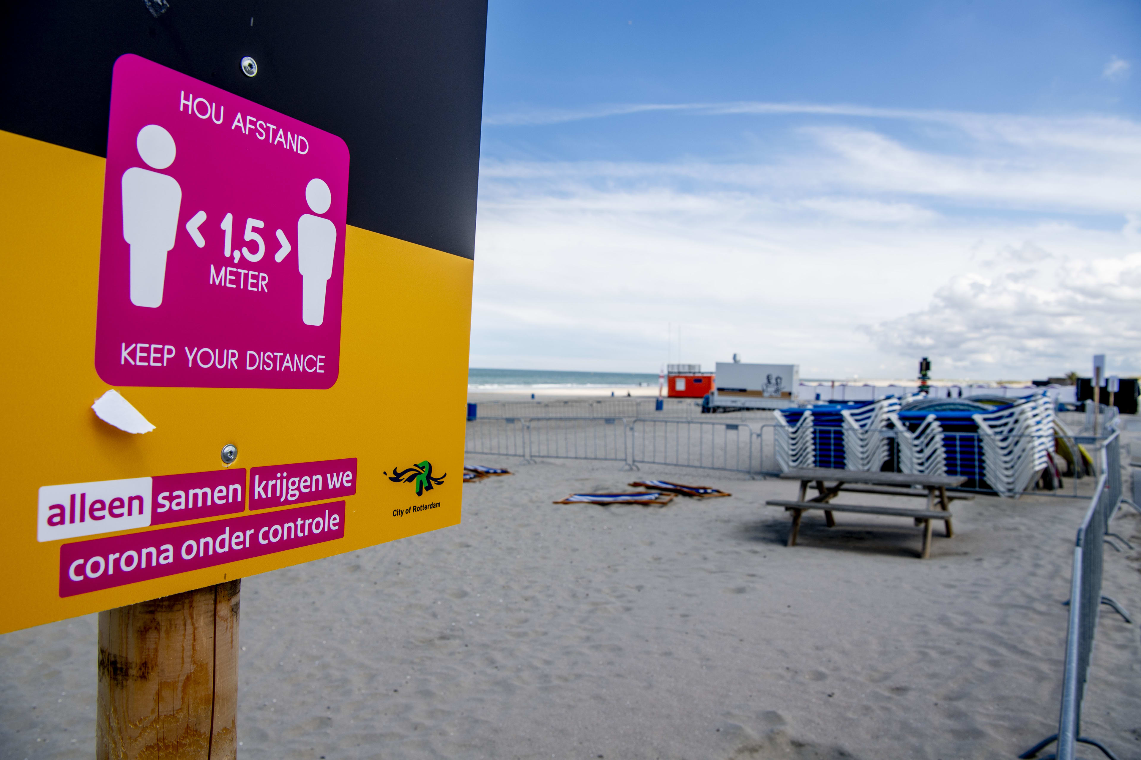 Politie: kom niet meer naar strand bij Hoek van Holland