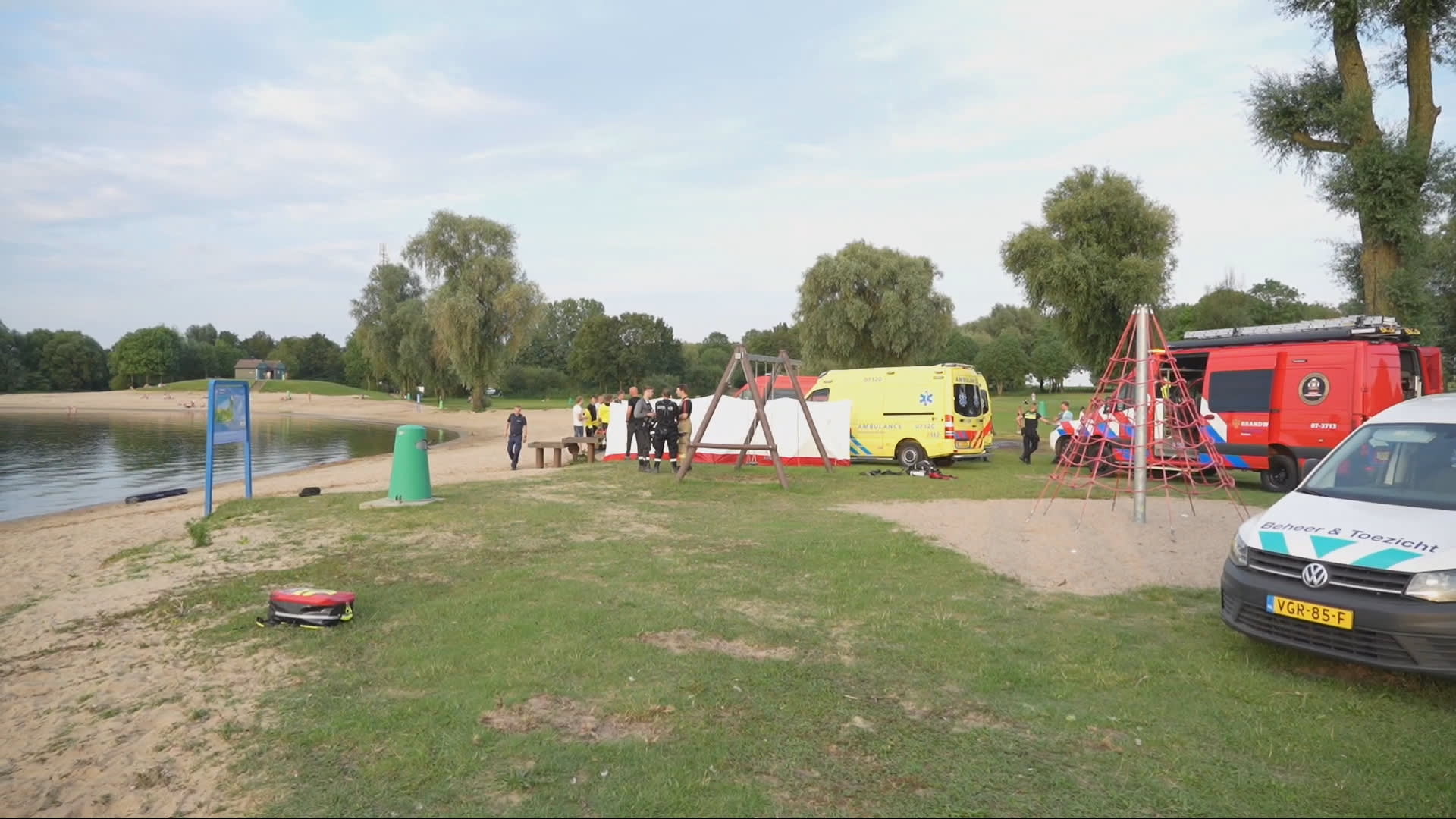 Zwemmer overleden in Lathumse Plas bij Giesbeek